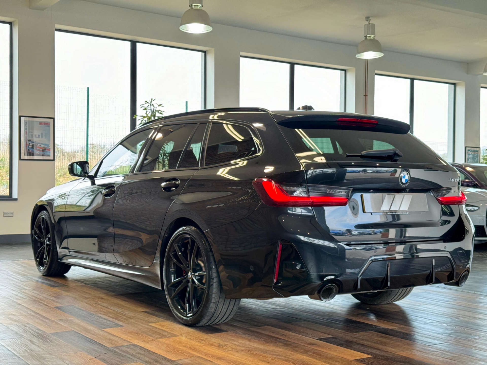 BMW 3 SERIES 2.0 320I M Sport Auto 5dr #8