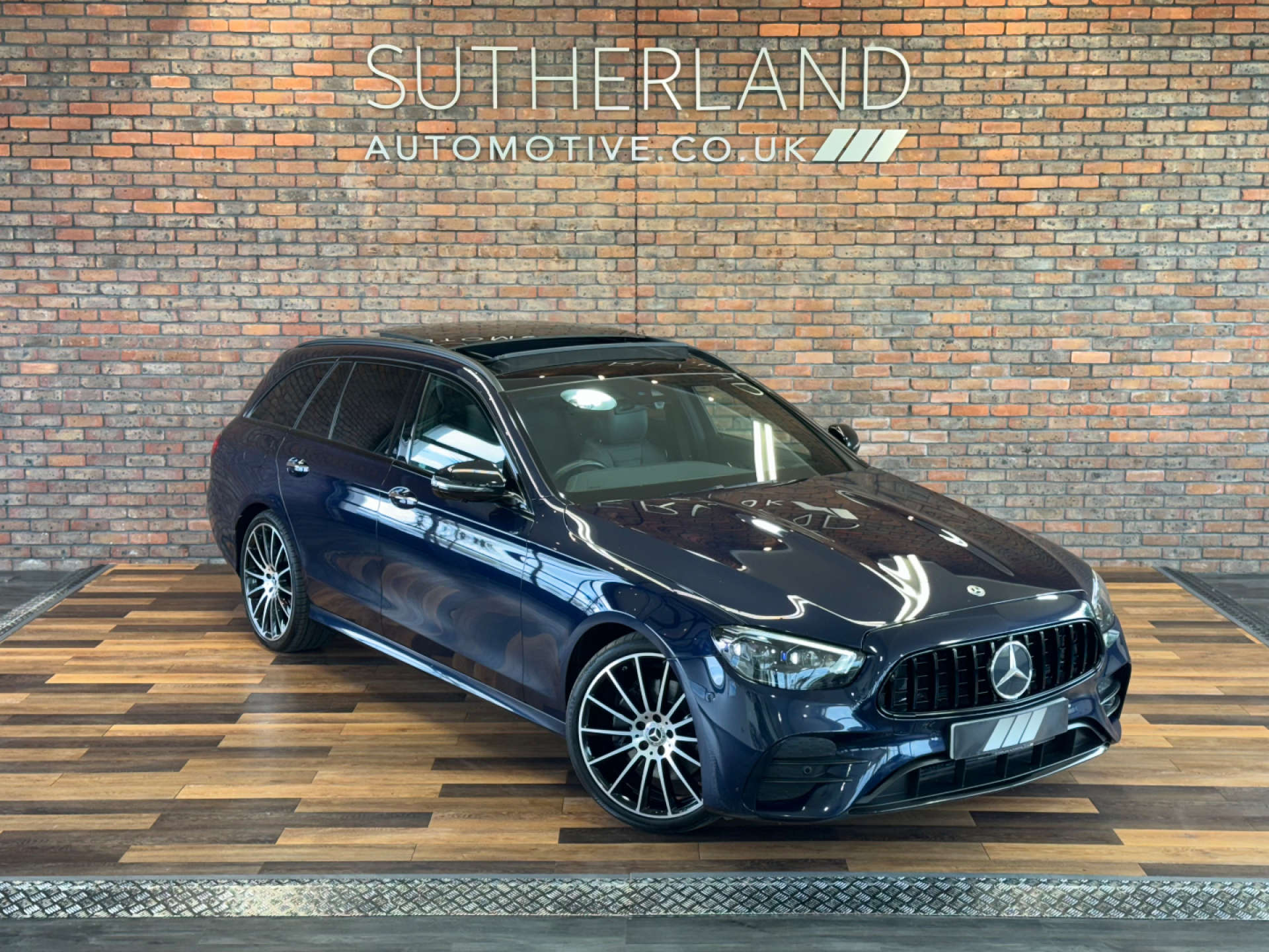 MERCEDES-BENZ E-CLASS 2.0 E 220 AMG Line Night Edition Premium+ D Auto 5dr #1