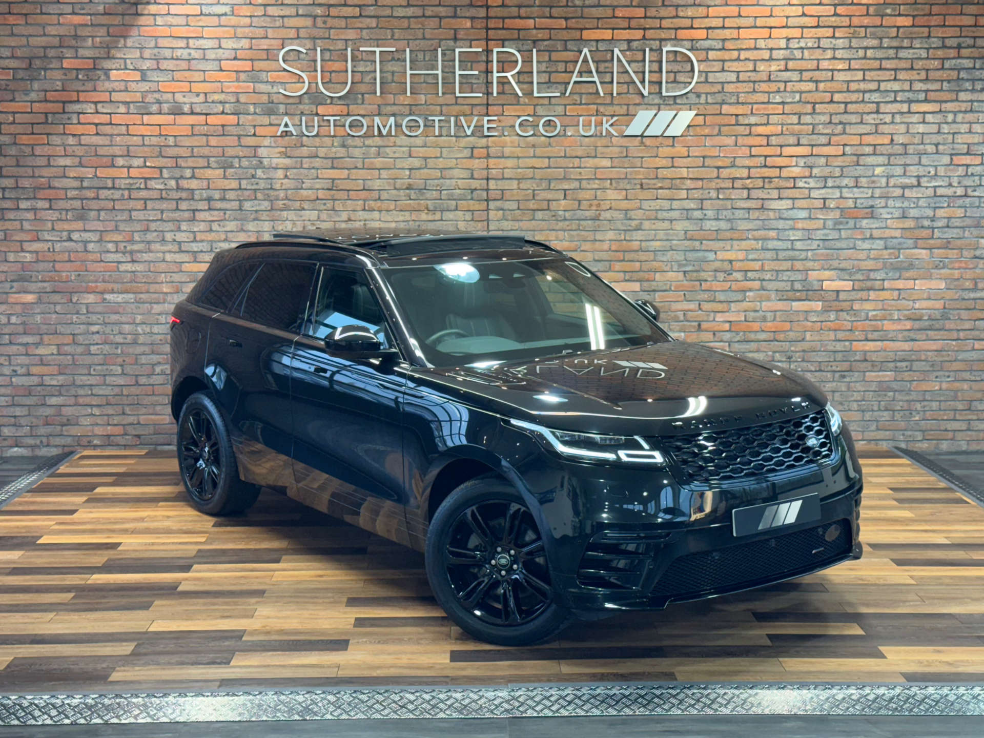 LAND ROVER RANGE ROVER VELAR 2.0 Range Rover Velar Edition D MHEV Auto 4WD 5dr #1