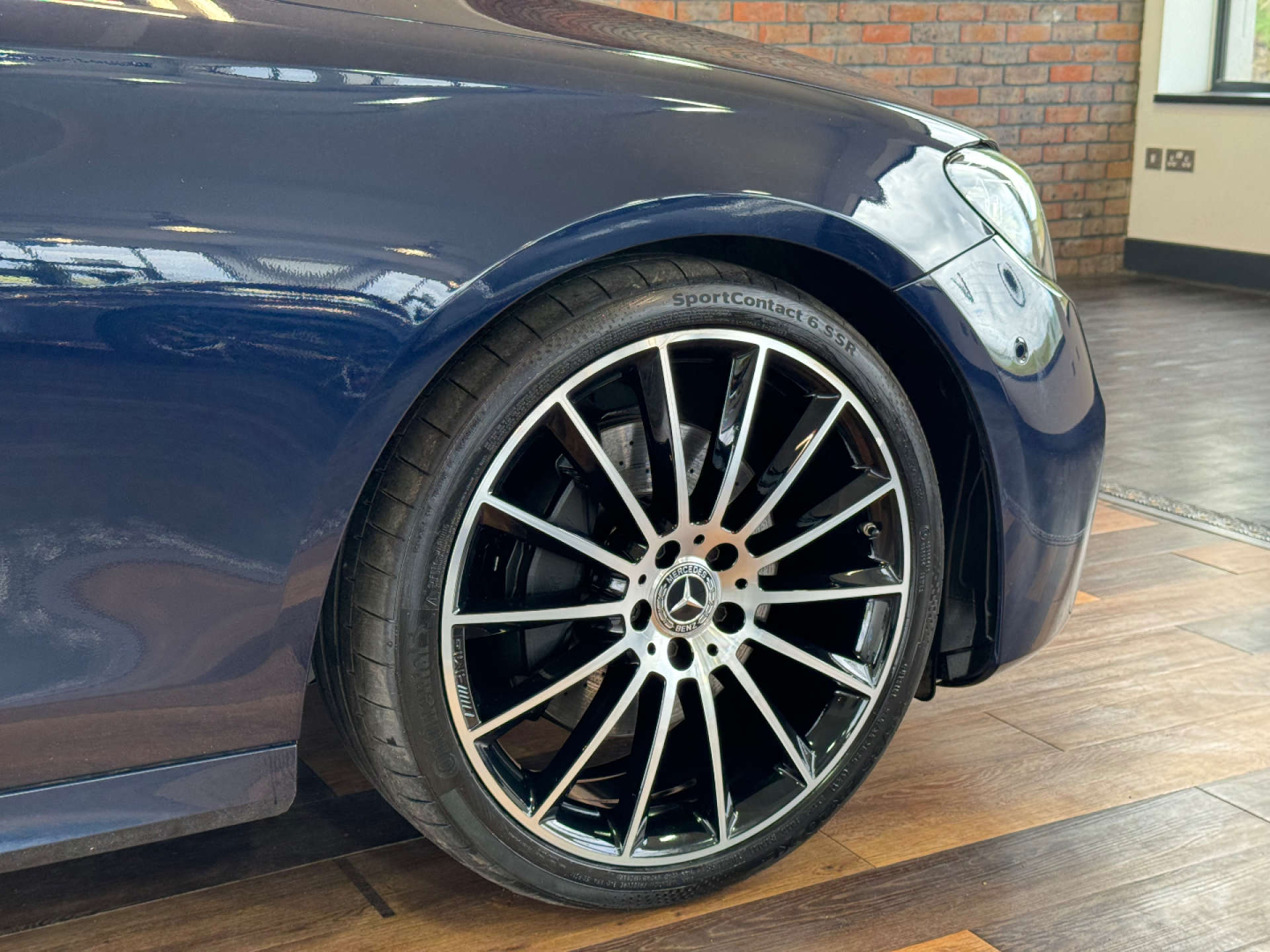 MERCEDES-BENZ E-CLASS 2.0 E 220 AMG Line Night Edition Premium+ D Auto 5dr #15