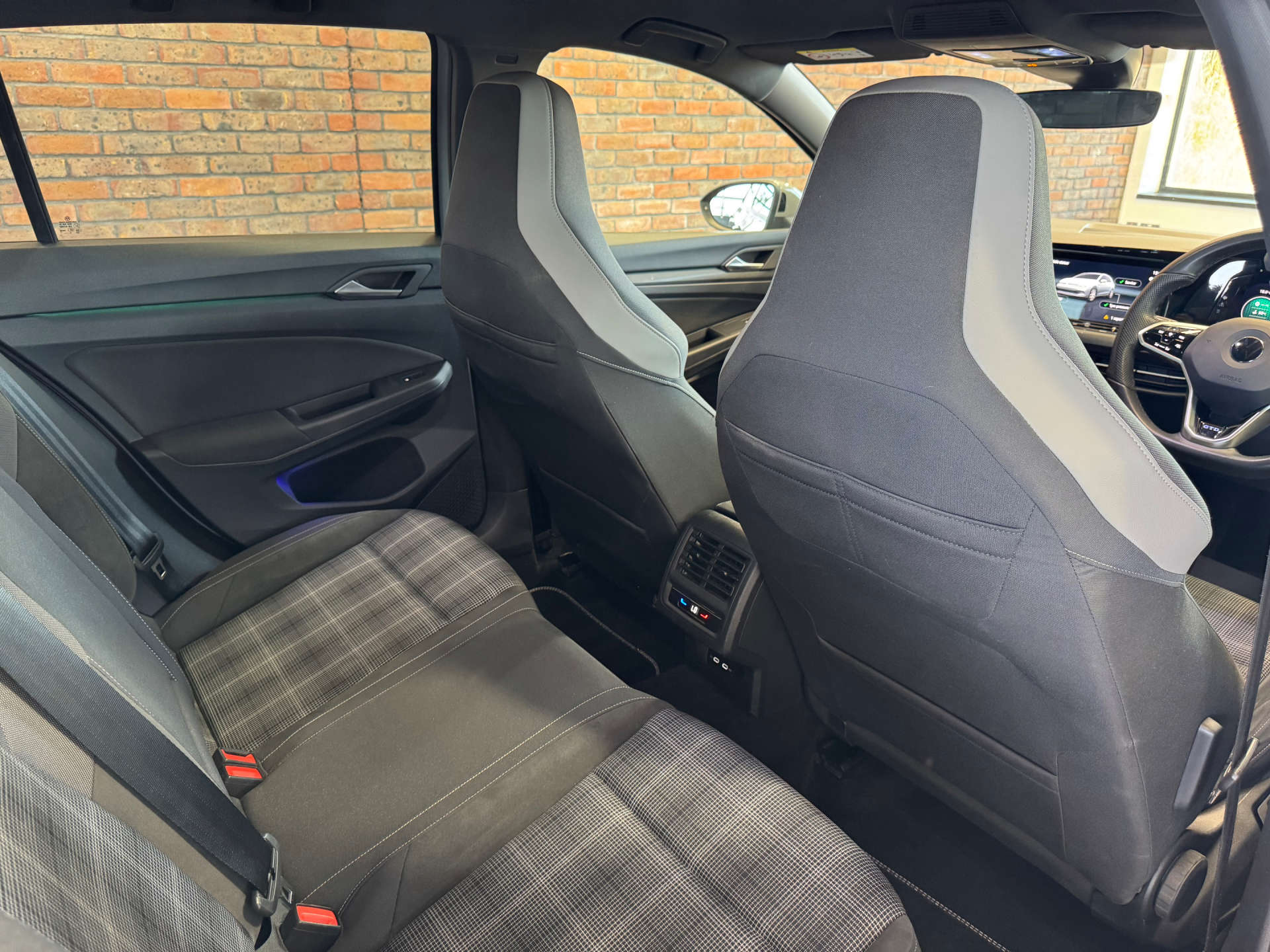 VOLKSWAGEN GOLF 2.0 Golf GTD TDI Semi-Auto 5dr #26