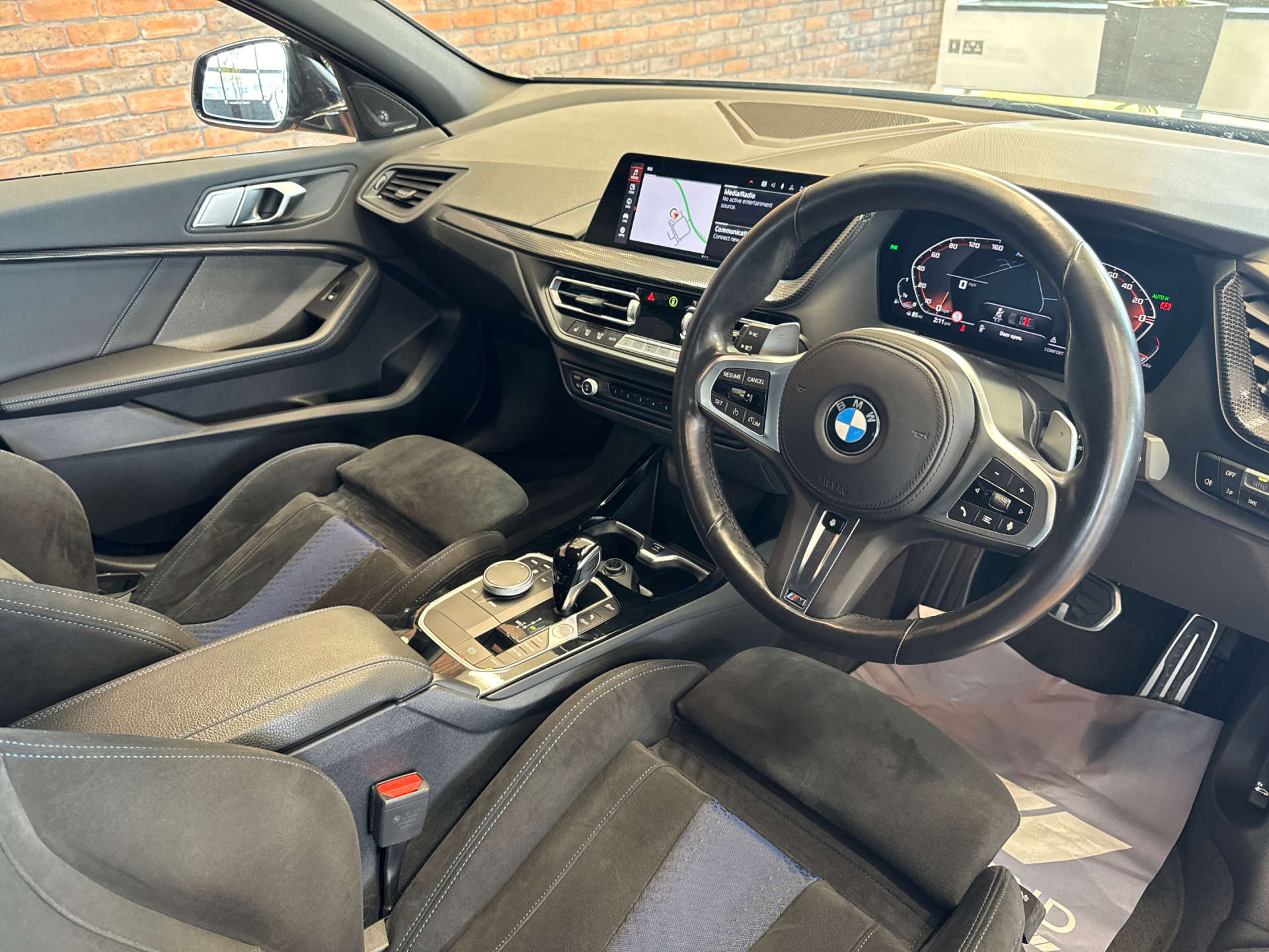 BMW 1 SERIES 2.0 M135i xDrive Auto 4WD 5dr #37