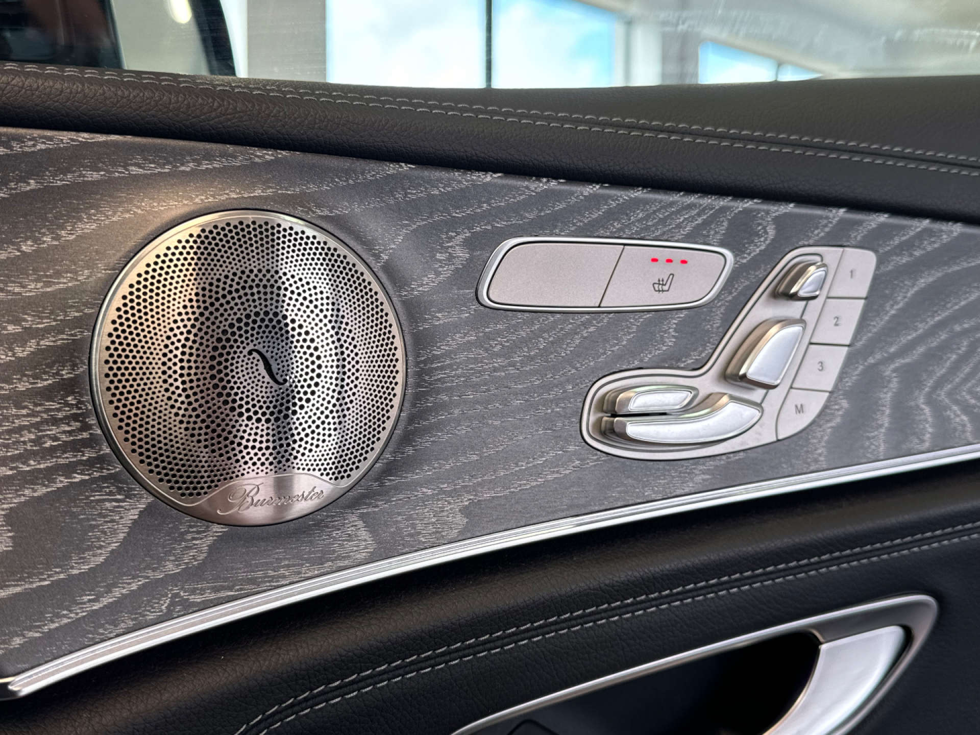 MERCEDES-BENZ E-CLASS 2.0 E 220 AMG Line Night Edition Premium+ D Auto 5dr #31