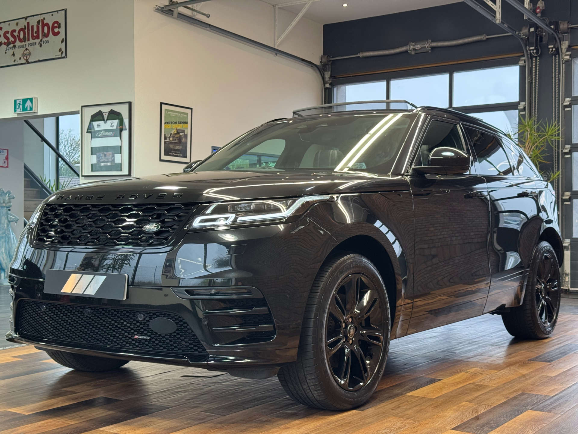 LAND ROVER RANGE ROVER VELAR 2.0 Range Rover Velar Edition D MHEV Auto 4WD 5dr #9