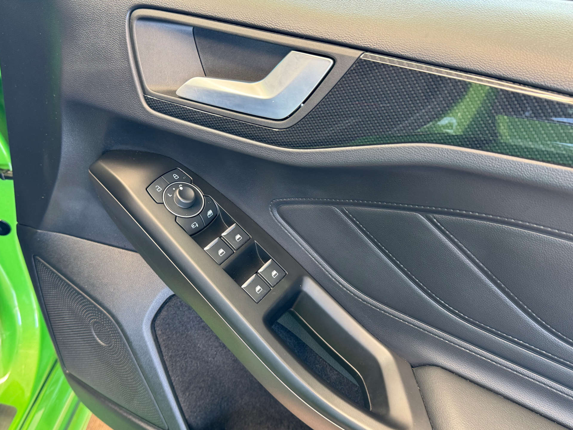 FORD FOCUS 2.3 Focus ST Auto 5dr #38