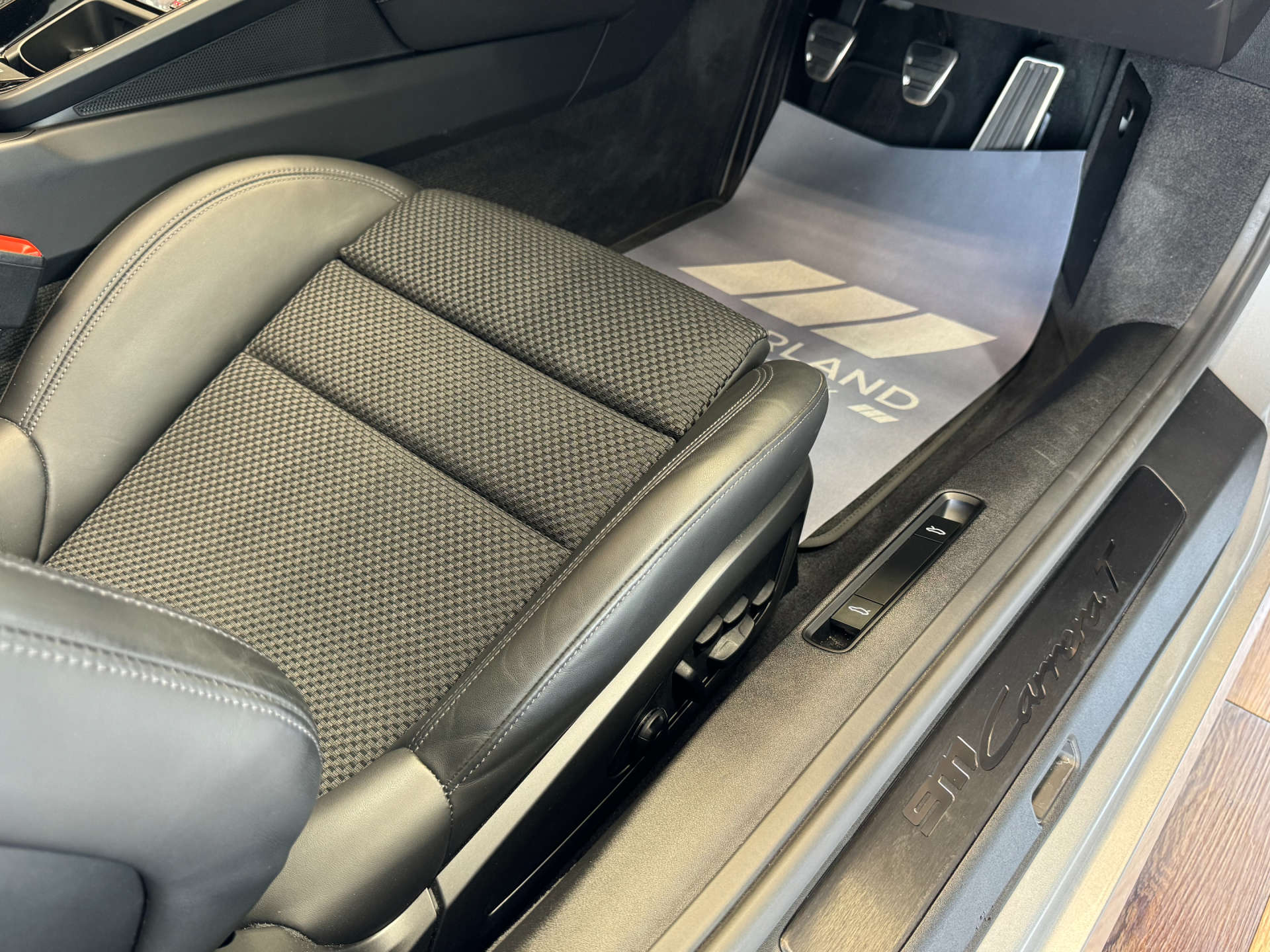 PORSCHE 911 3.0 911 Carrera T Auto 2dr #37