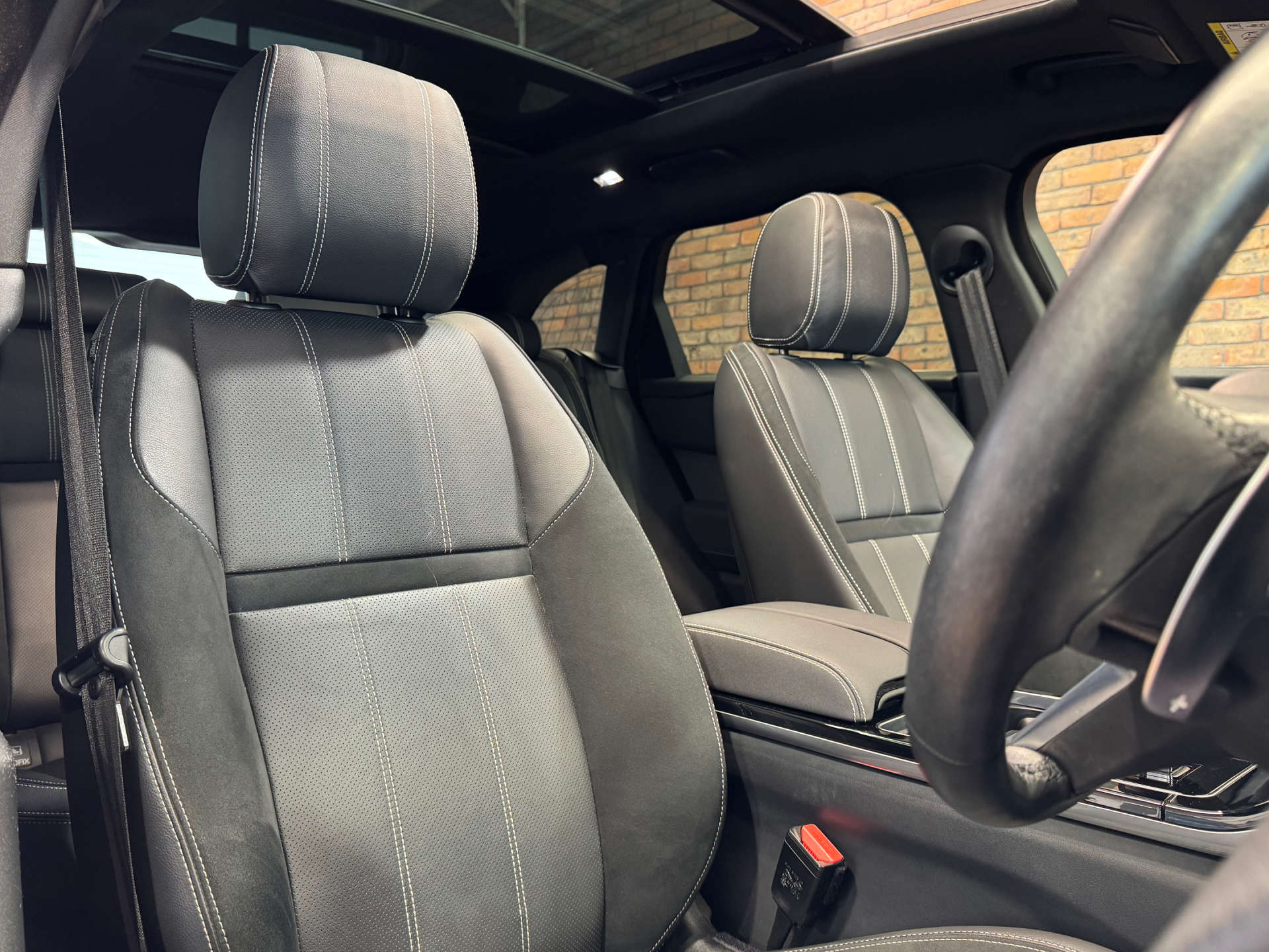 LAND ROVER RANGE ROVER VELAR 2.0 Range Rover Velar Edition D MHEV Auto 4WD 5dr #29