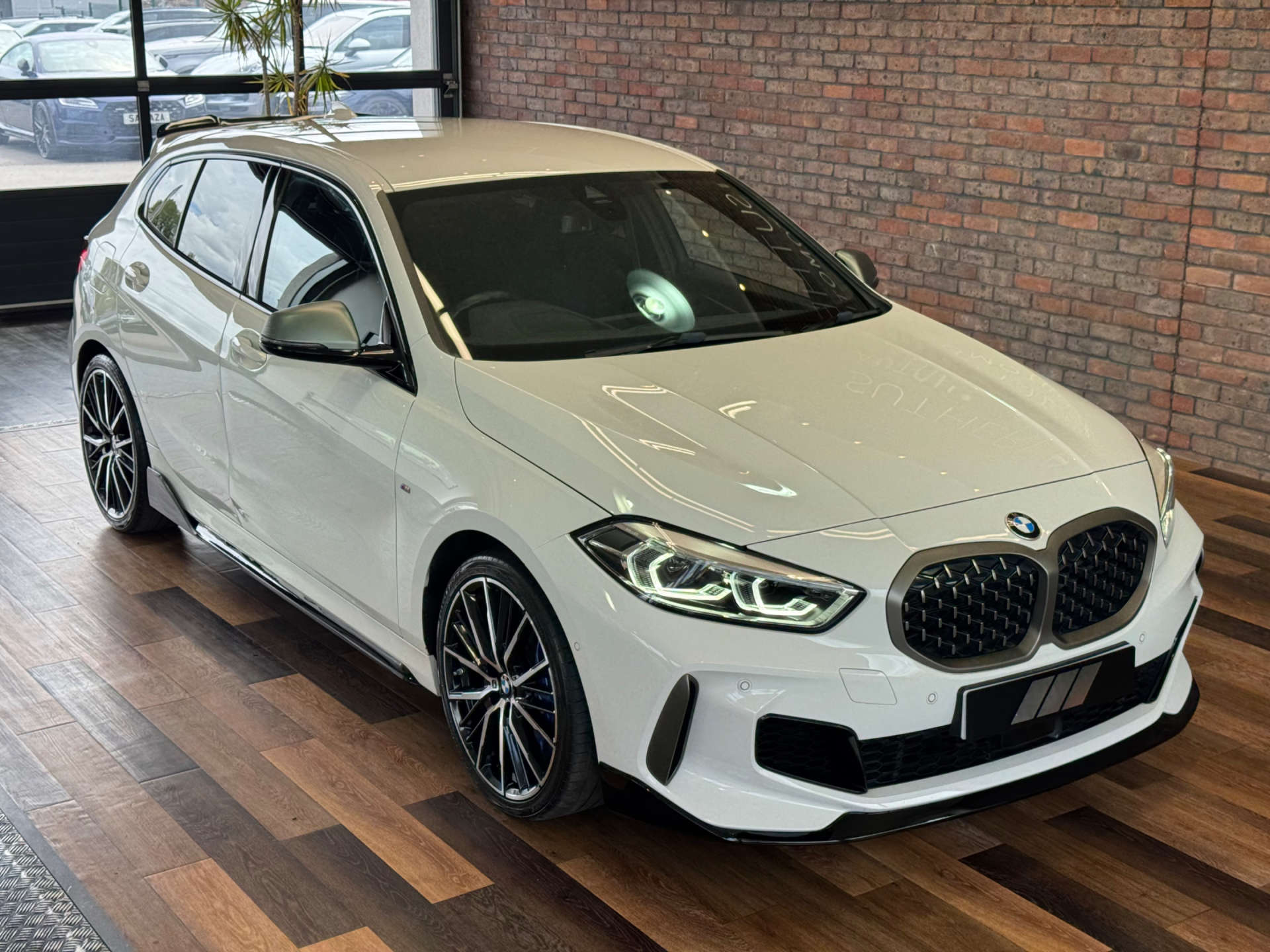 BMW 1 SERIES 2.0 M135i xDrive Auto 4WD 5dr #5