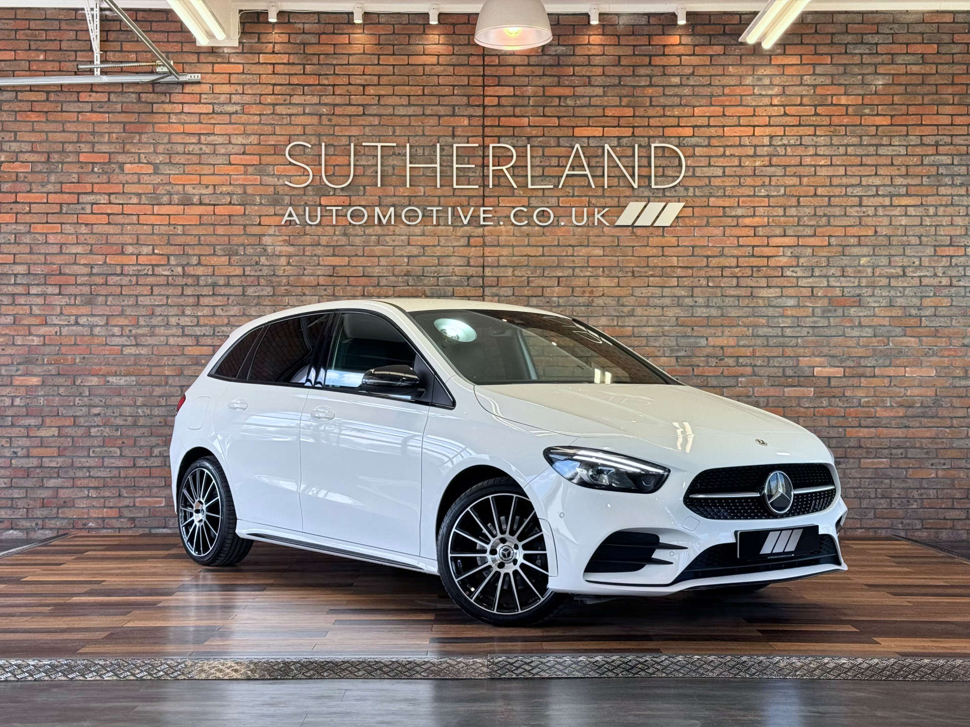 MERCEDES-BENZ B-CLASS 1.3 B 250 AMG Line Edition Executive E Auto 5dr #0