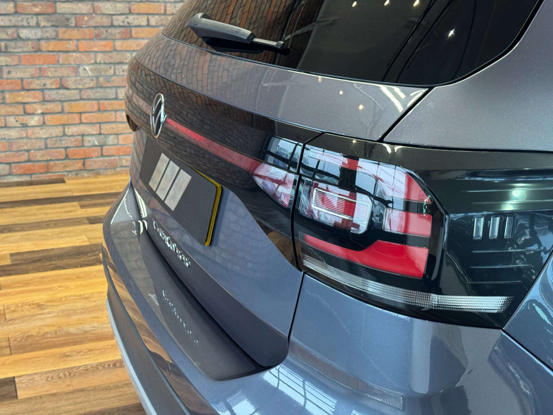 VOLKSWAGEN T-CROSS 1.0 T-Cross Black Edition TSi Semi-Auto 5dr #17