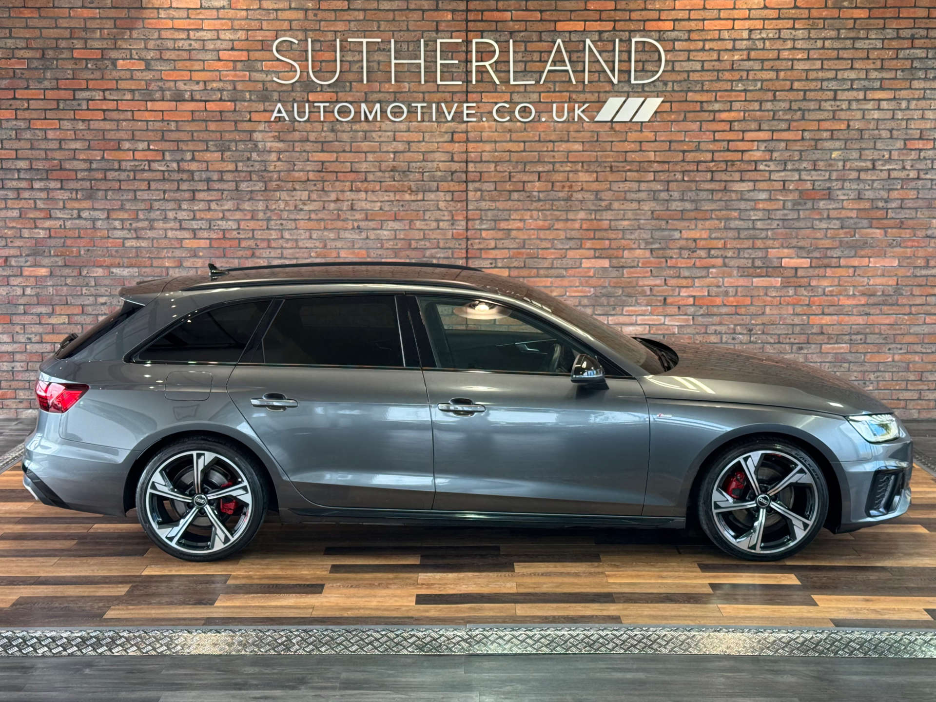 AUDI A4 2.0 A4 Black Edition 35 TDI MHEV Semi-Auto 5dr #3