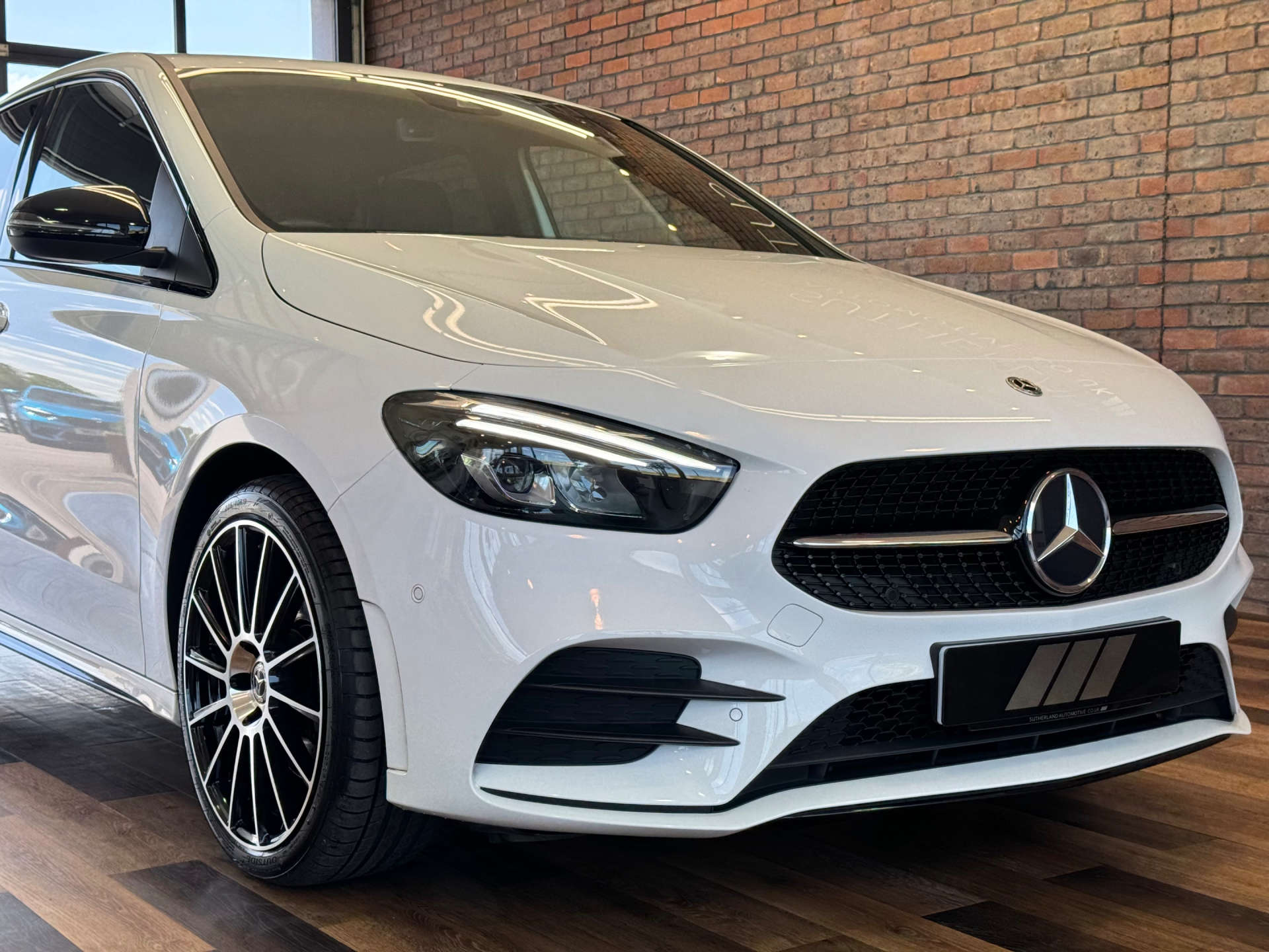 MERCEDES-BENZ B-CLASS 1.3 B 250 AMG Line Edition Executive E Auto 5dr #12
