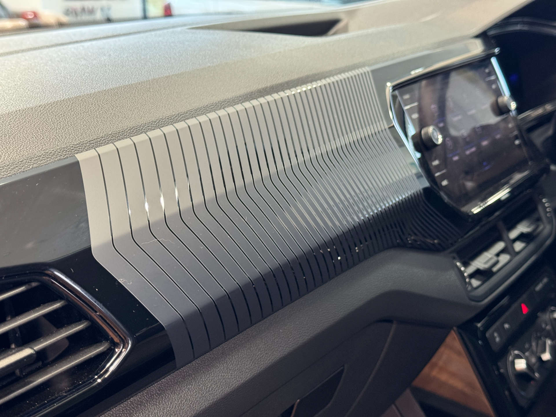 VOLKSWAGEN T-CROSS 1.0 T-Cross Black Edition TSi Semi-Auto 5dr #26