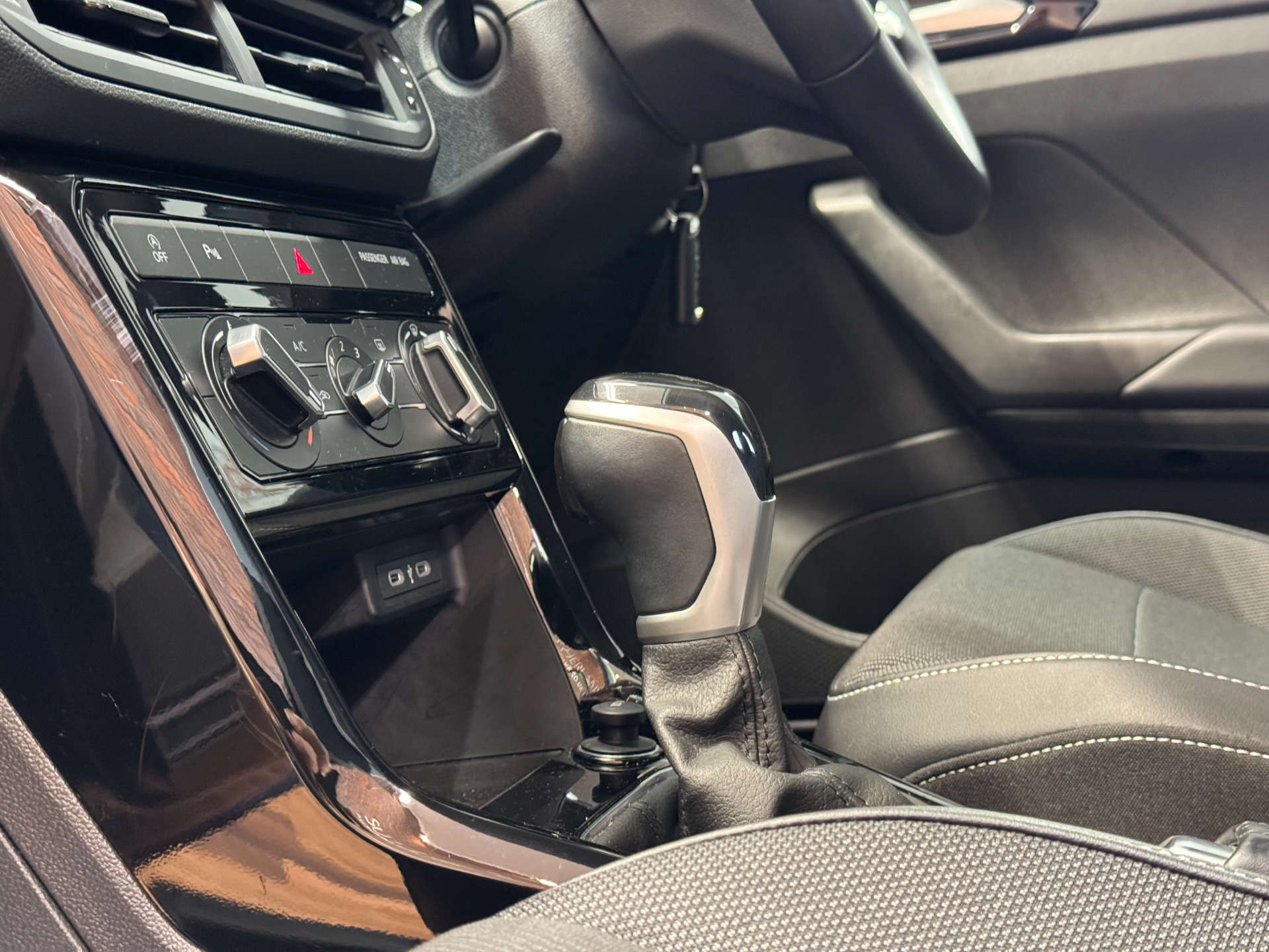 VOLKSWAGEN T-CROSS 1.0 T-Cross Black Edition TSi Semi-Auto 5dr #27