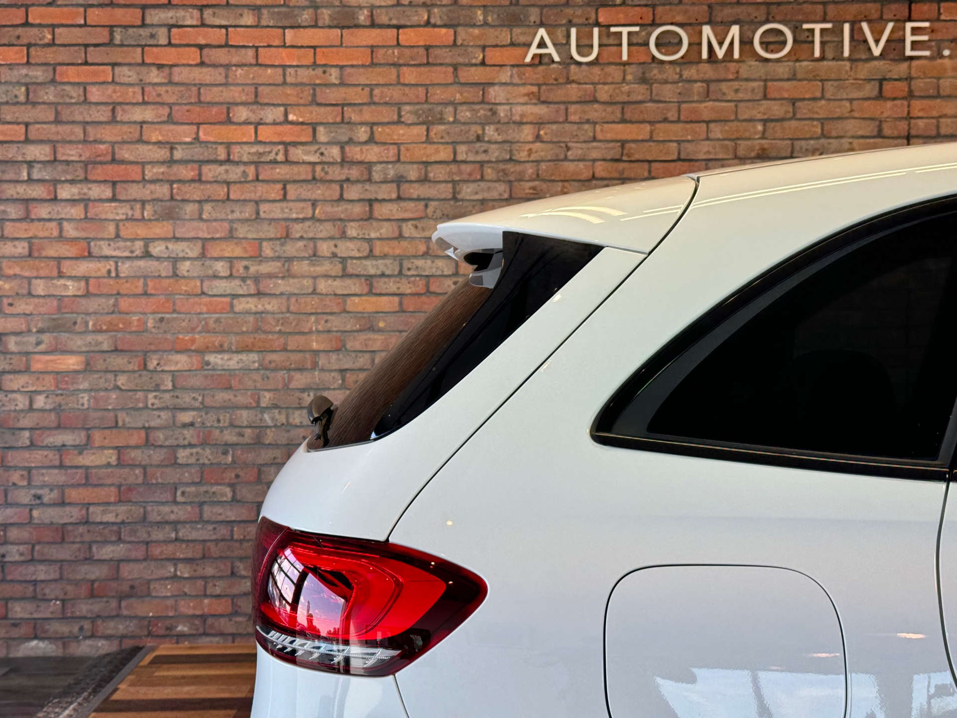 MERCEDES-BENZ B-CLASS 1.3 B 250 AMG Line Edition Executive E Auto 5dr #18