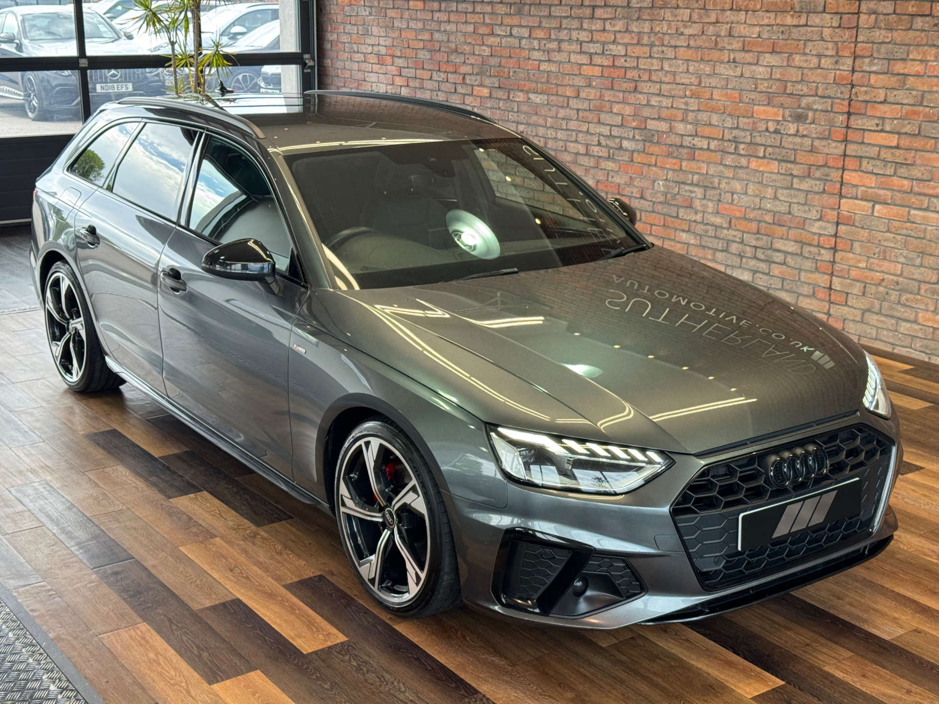 AUDI A4 2.0 A4 Black Edition 35 TDI MHEV Semi-Auto 5dr #5