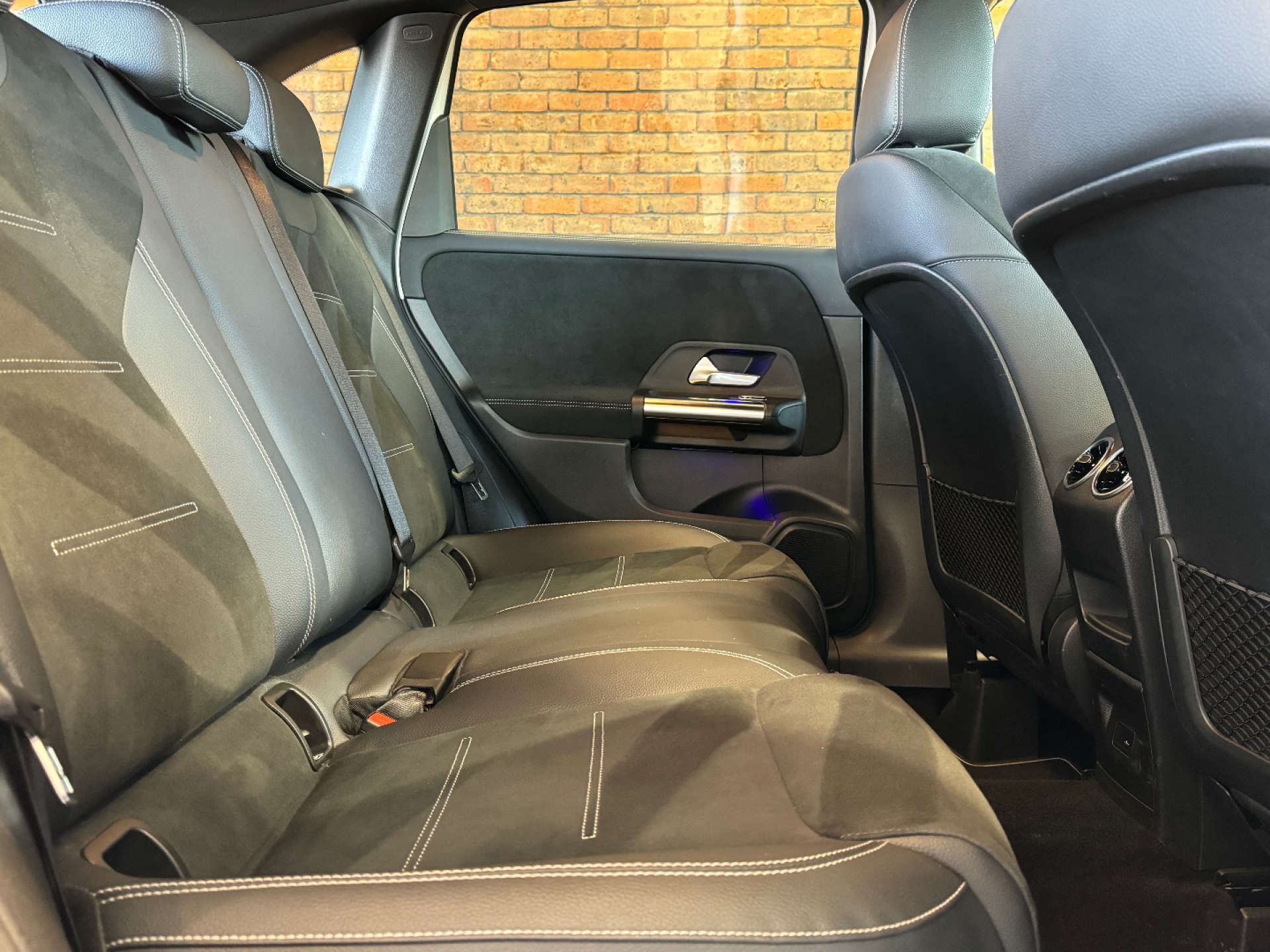 MERCEDES-BENZ B-CLASS 1.3 B 250 AMG Line Edition Executive E Auto 5dr #26