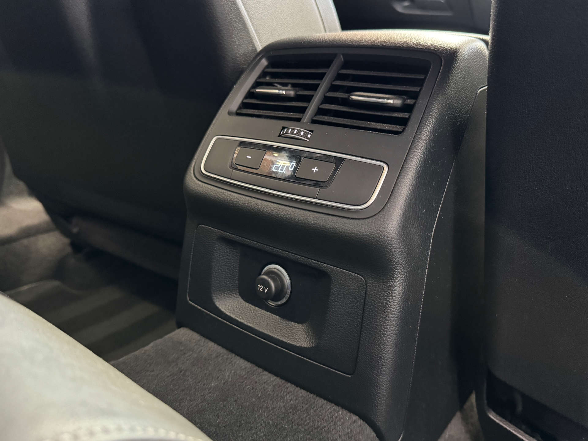 AUDI A4 2.0 A4 Black Edition 35 TDI MHEV Semi-Auto 5dr #21