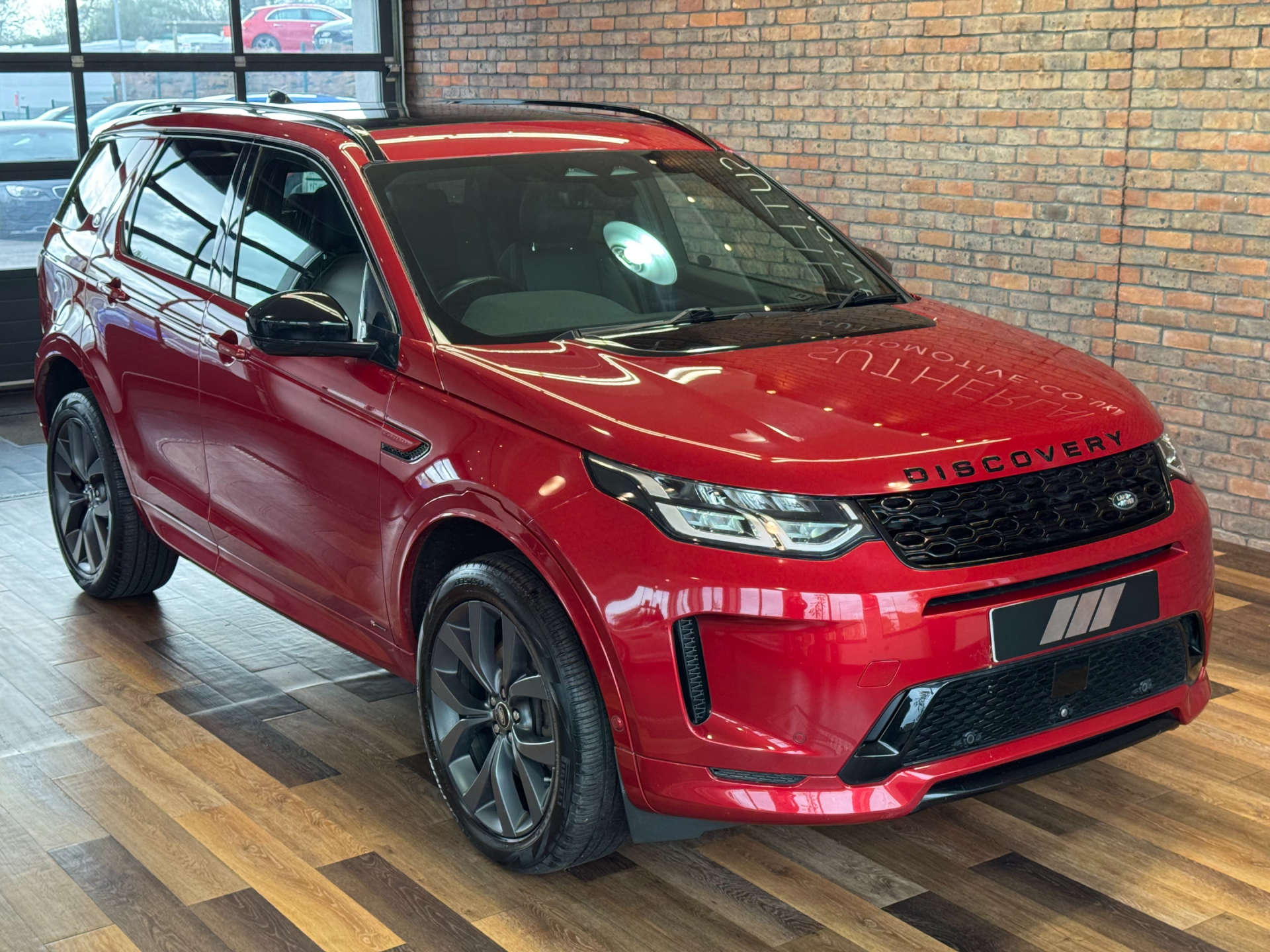 LAND ROVER DISCOVERY SPORT 2.0 Discovery Sport R-Dynamic S+ MHEV Auto 4WD 5dr #4