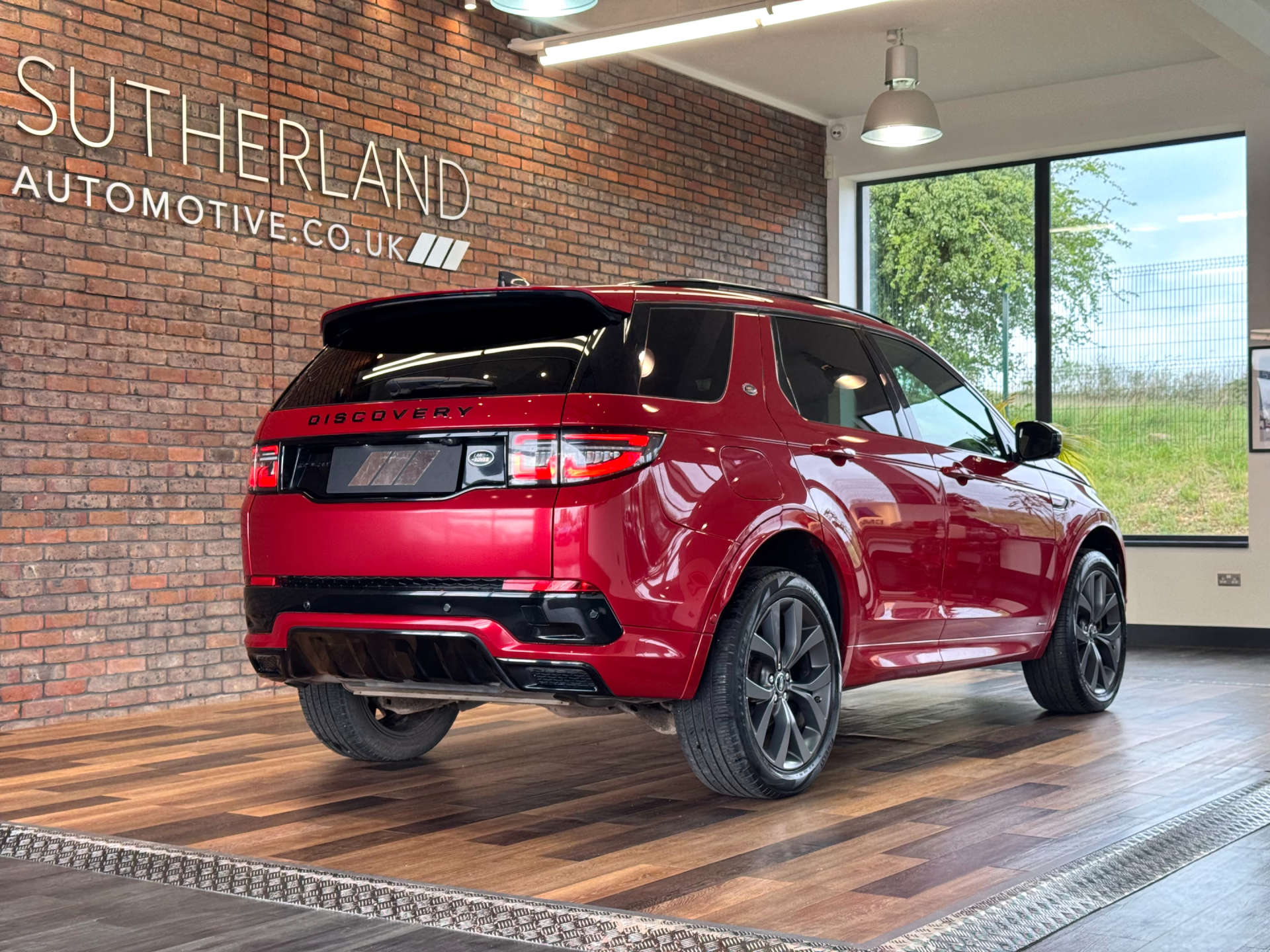 LAND ROVER DISCOVERY SPORT 2.0 Discovery Sport R-Dynamic S+ MHEV Auto 4WD 5dr #5