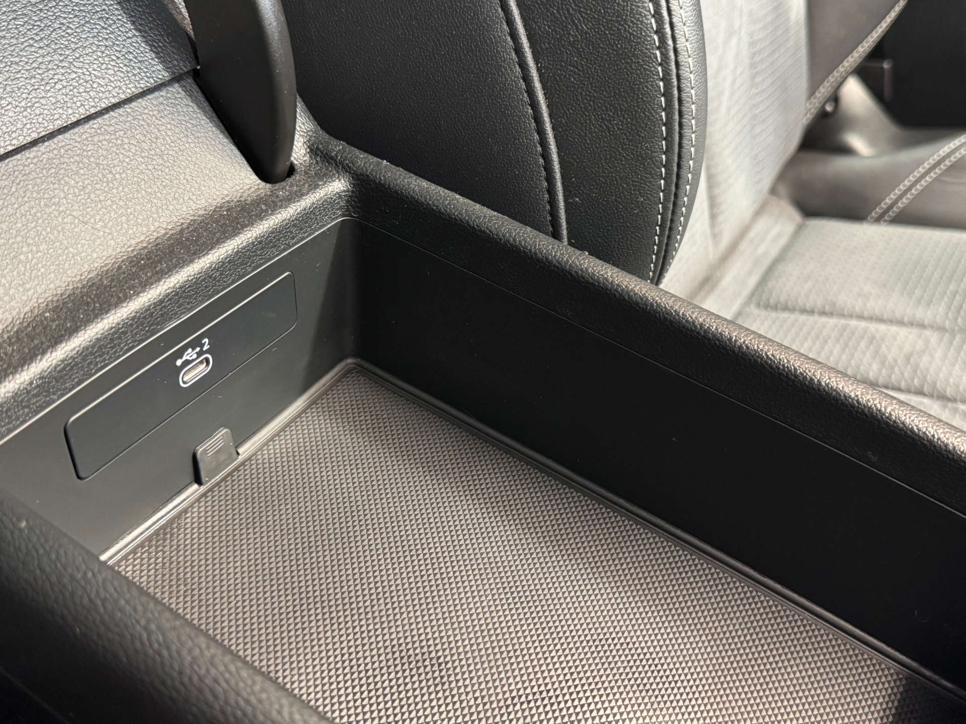 AUDI A4 2.0 A4 Black Edition 35 TDI MHEV Semi-Auto 5dr #41