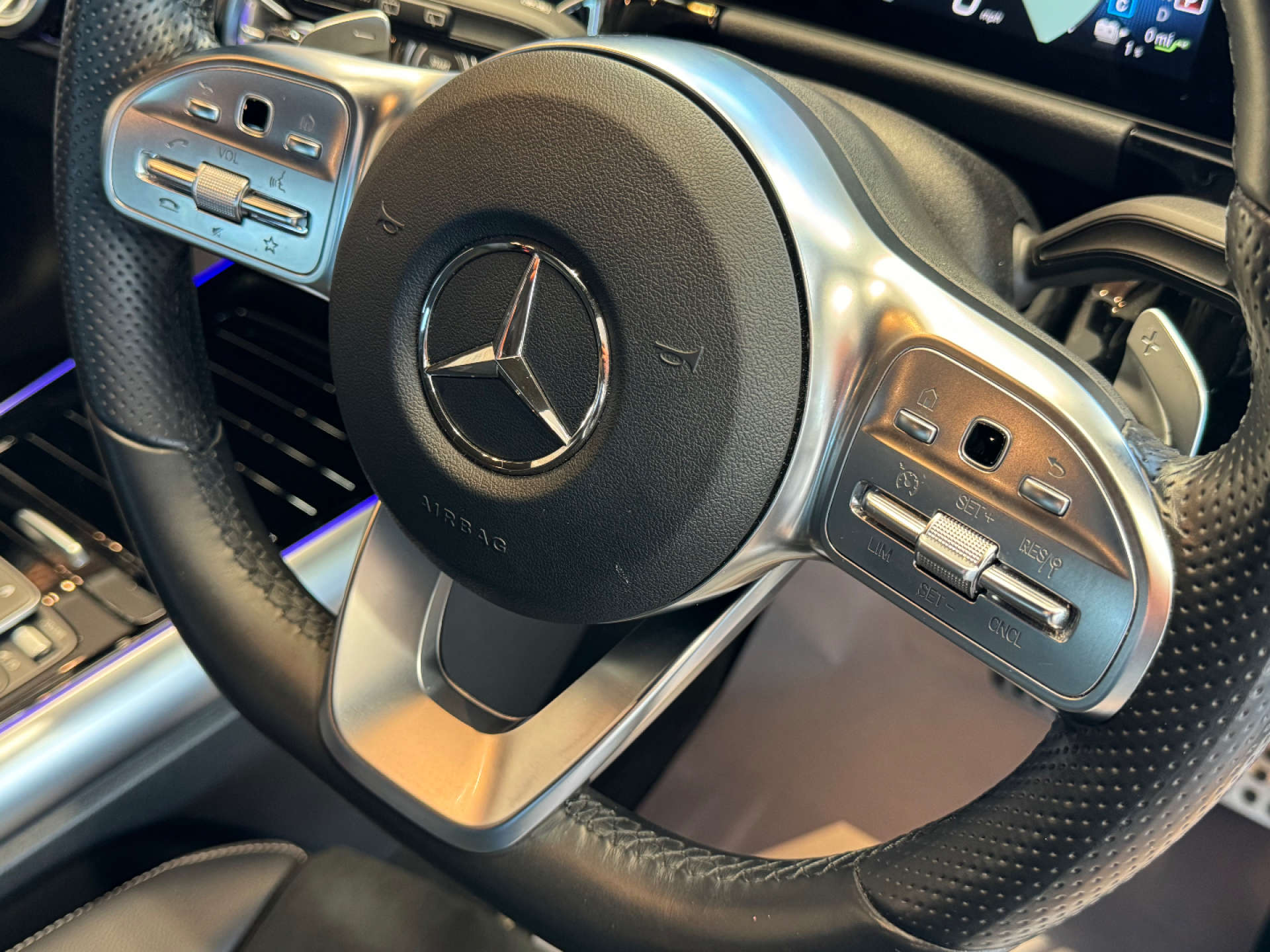 MERCEDES-BENZ B-CLASS 1.3 B 250 AMG Line Edition Executive E Auto 5dr #70