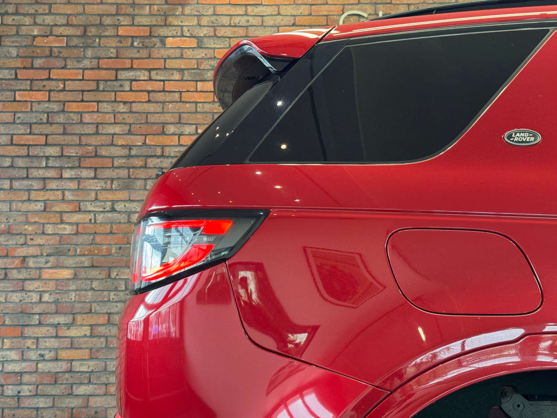 LAND ROVER DISCOVERY SPORT 2.0 Discovery Sport R-Dynamic S+ MHEV Auto 4WD 5dr #13