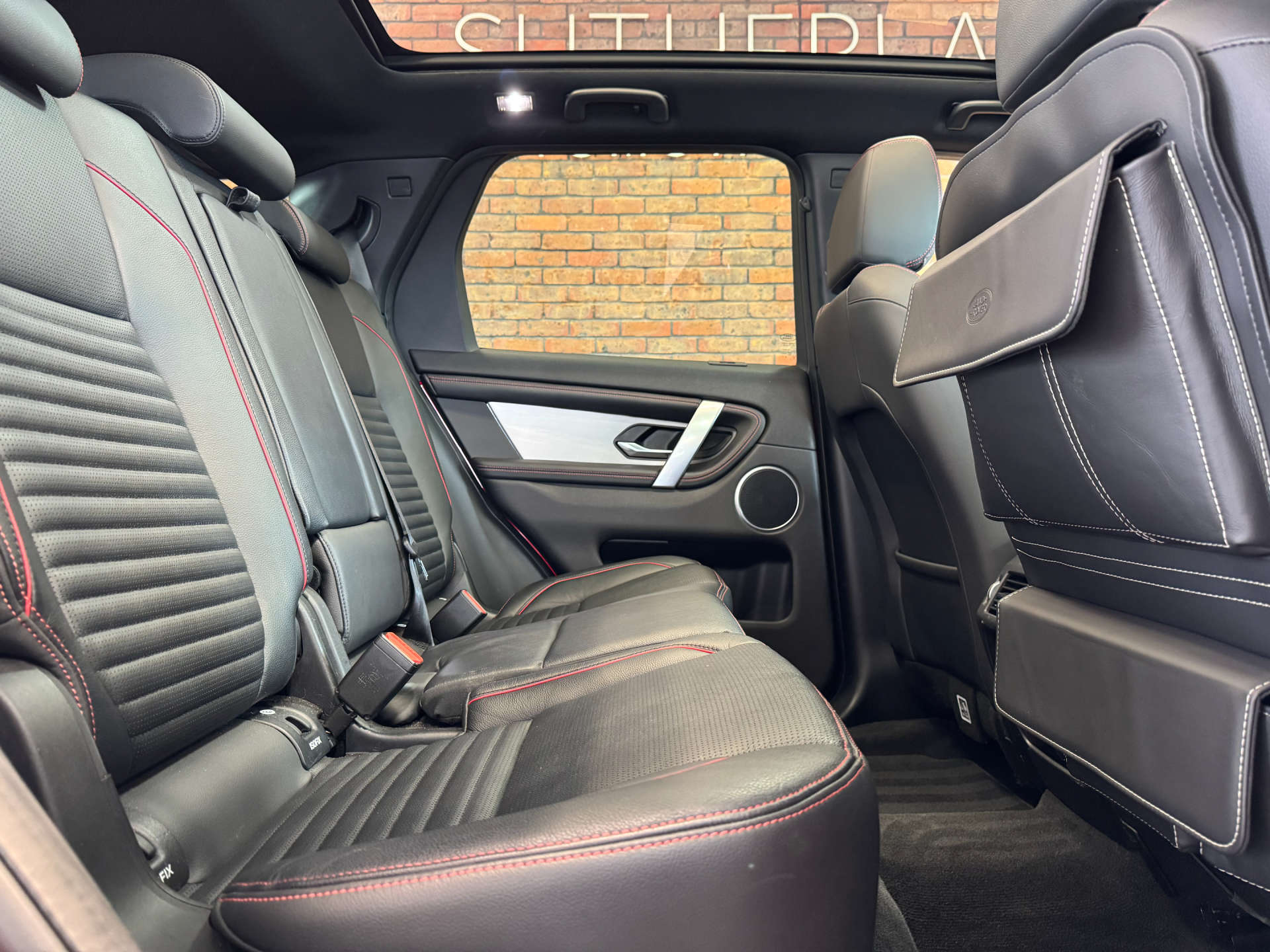 LAND ROVER DISCOVERY SPORT 2.0 Discovery Sport R-Dynamic S+ MHEV Auto 4WD 5dr #18