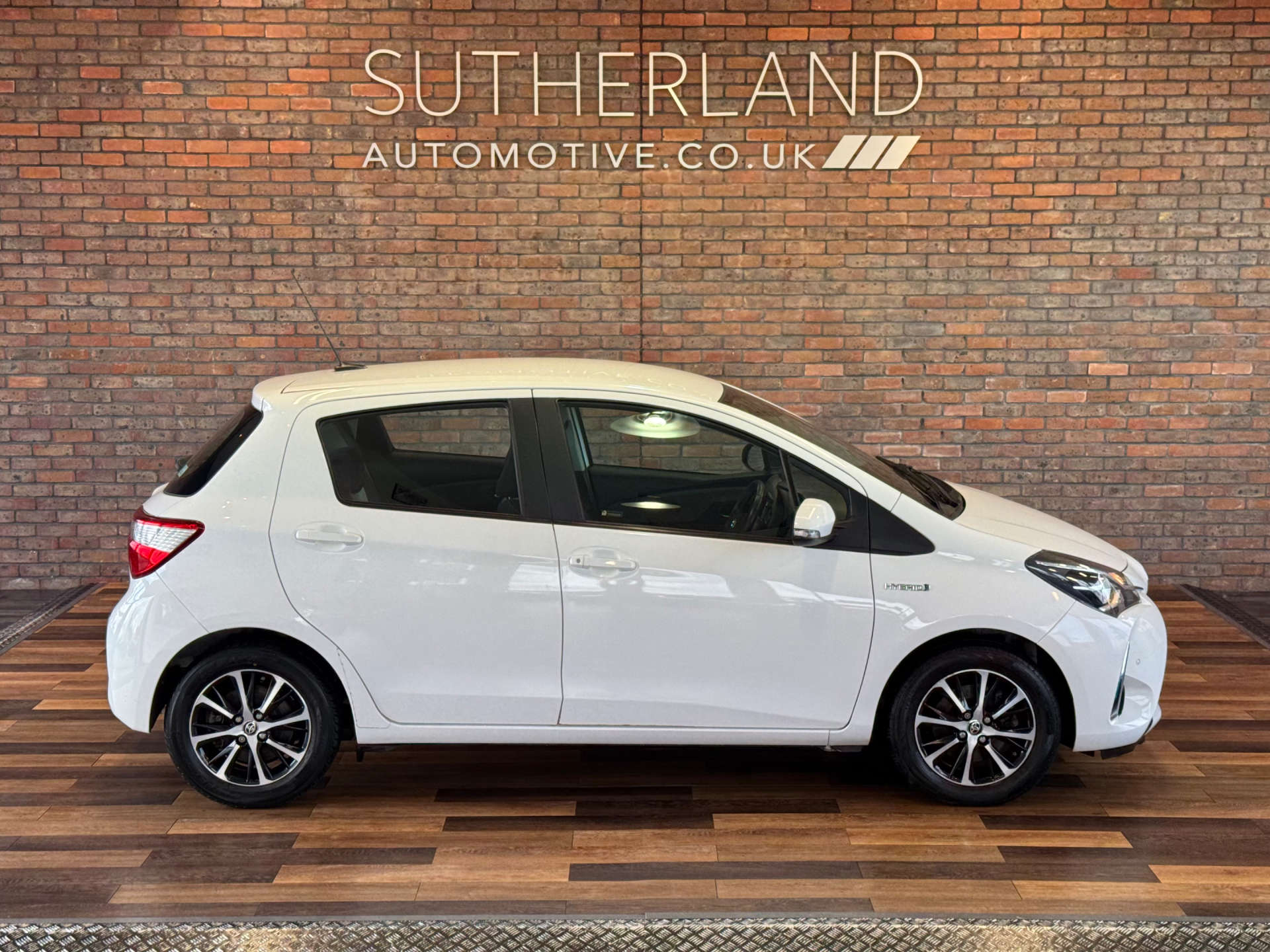 TOYOTA YARIS 1.5 Yaris Icon Tech VVT-i HEV CVT 5dr #3