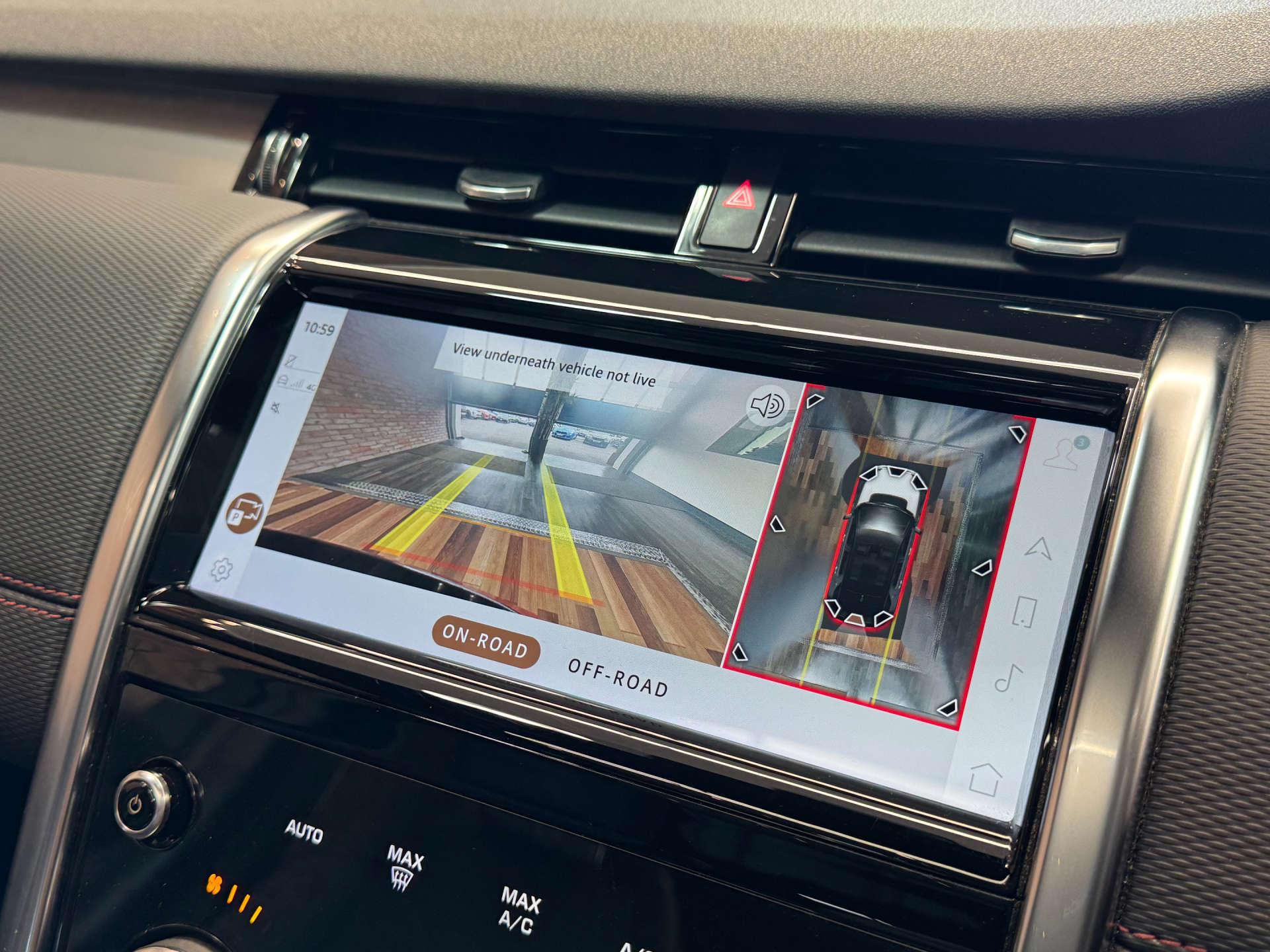 LAND ROVER DISCOVERY SPORT 2.0 Discovery Sport R-Dynamic S+ MHEV Auto 4WD 5dr #26