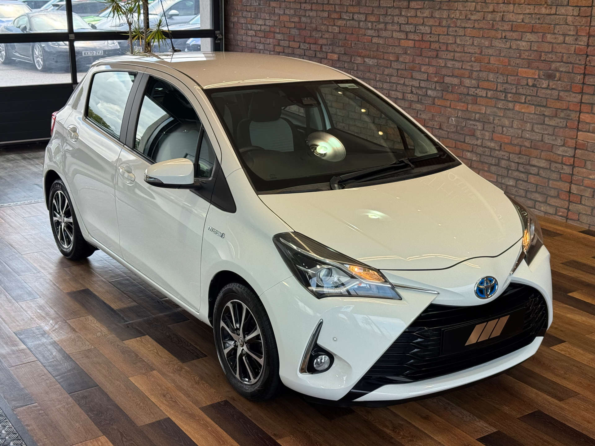 TOYOTA YARIS 1.5 Yaris Icon Tech VVT-i HEV CVT 5dr #5
