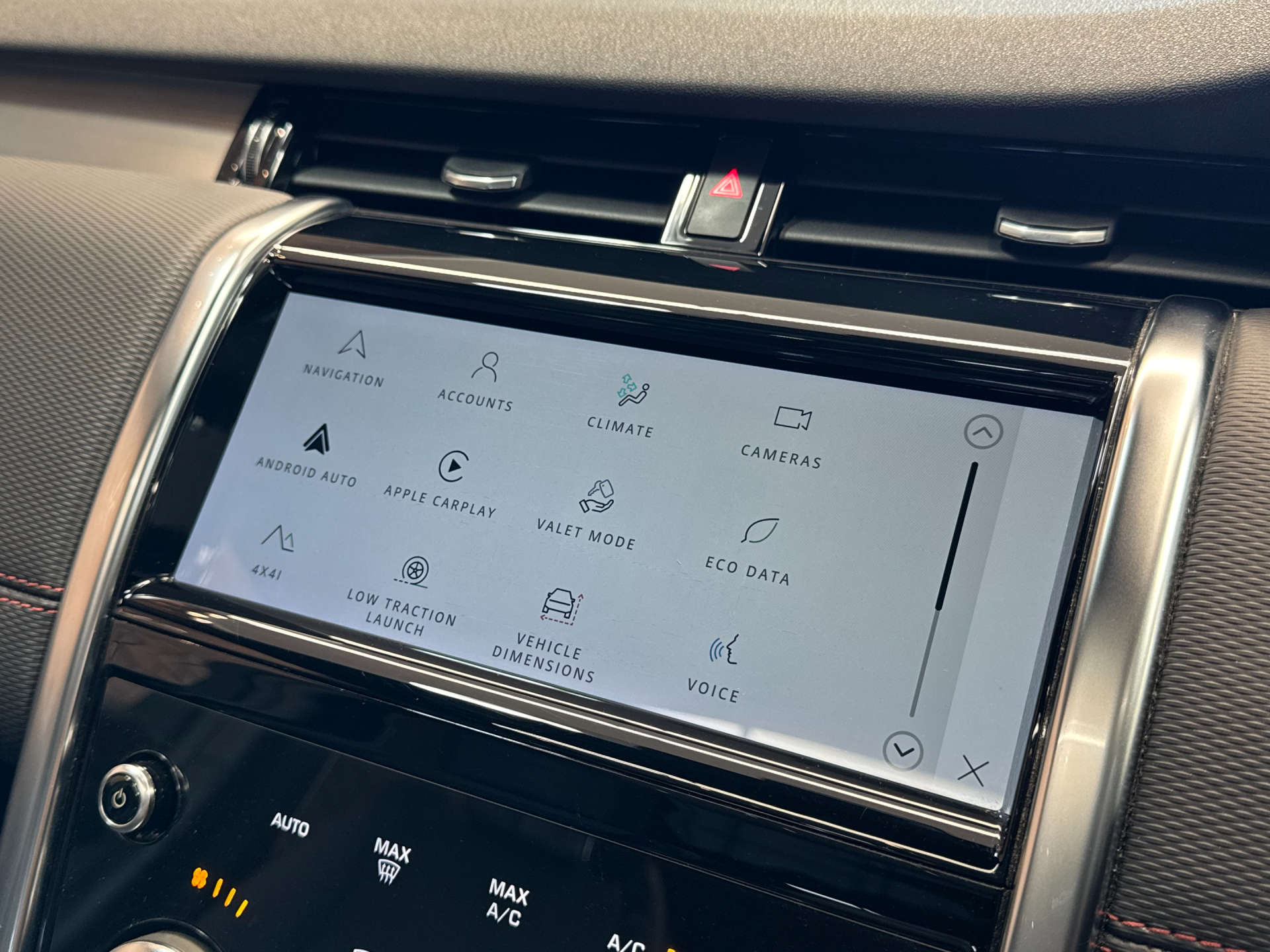 LAND ROVER DISCOVERY SPORT 2.0 Discovery Sport R-Dynamic S+ MHEV Auto 4WD 5dr #31