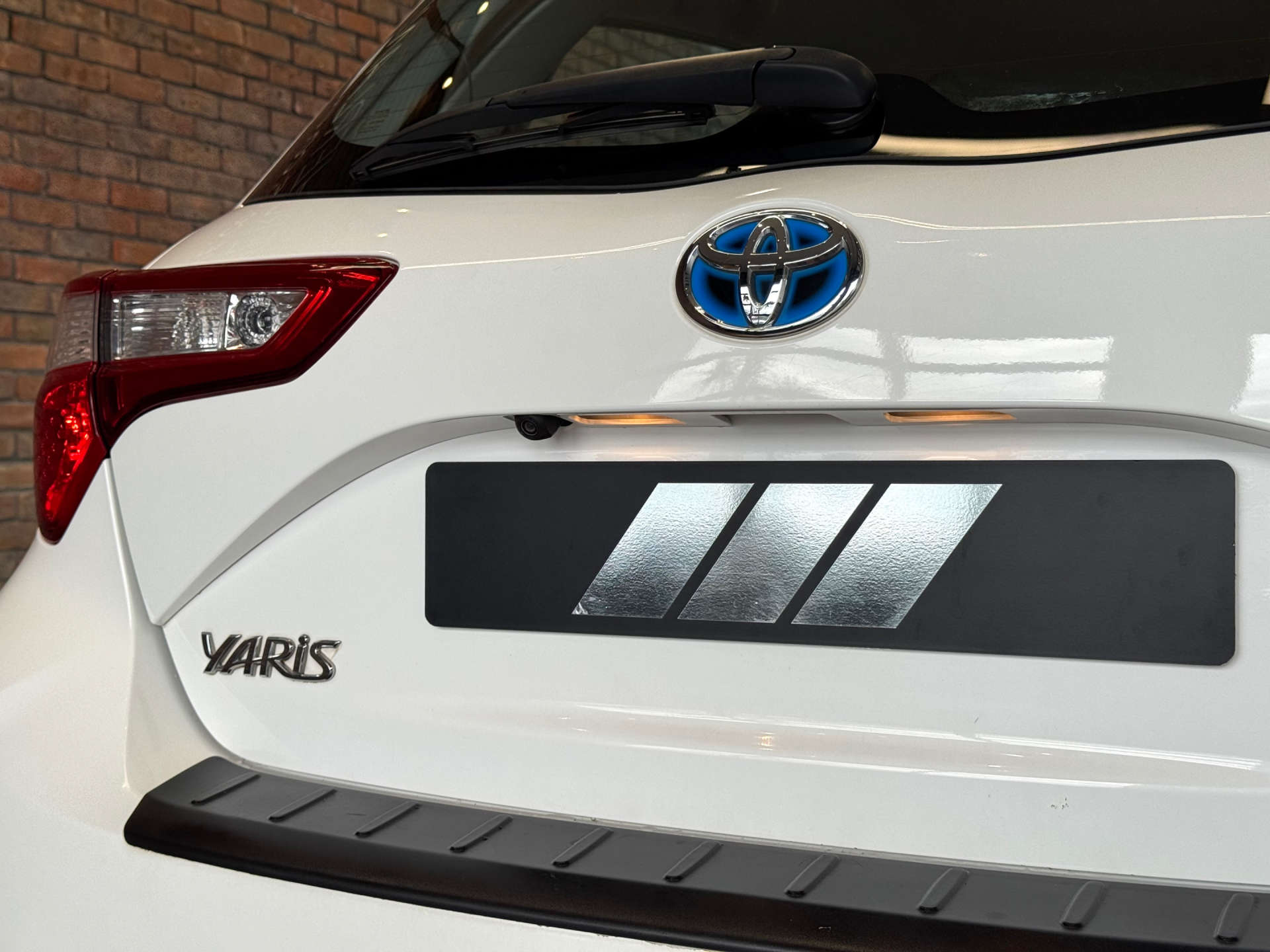 TOYOTA YARIS 1.5 Yaris Icon Tech VVT-i HEV CVT 5dr #17