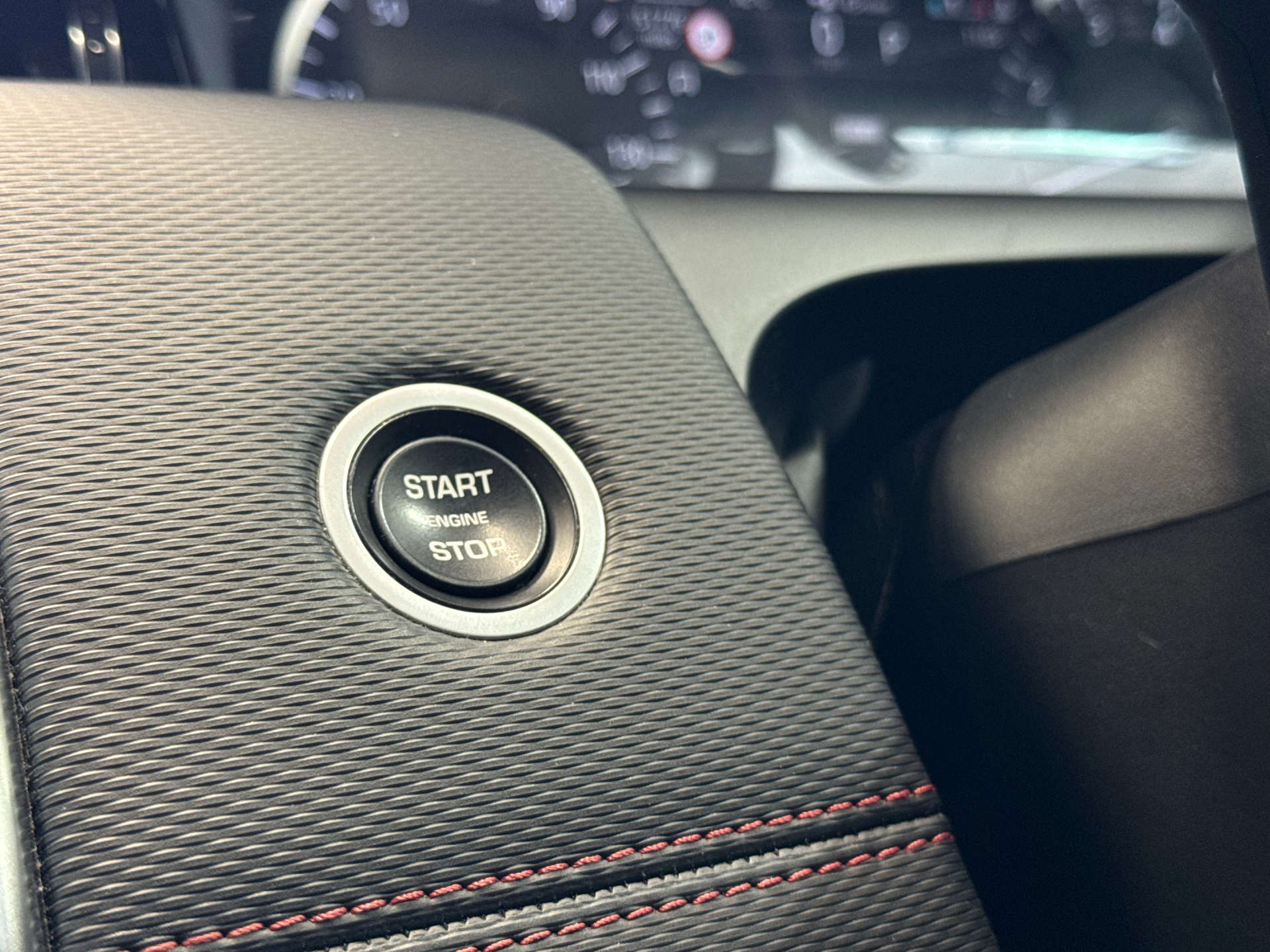 LAND ROVER DISCOVERY SPORT 2.0 Discovery Sport R-Dynamic S+ MHEV Auto 4WD 5dr #41