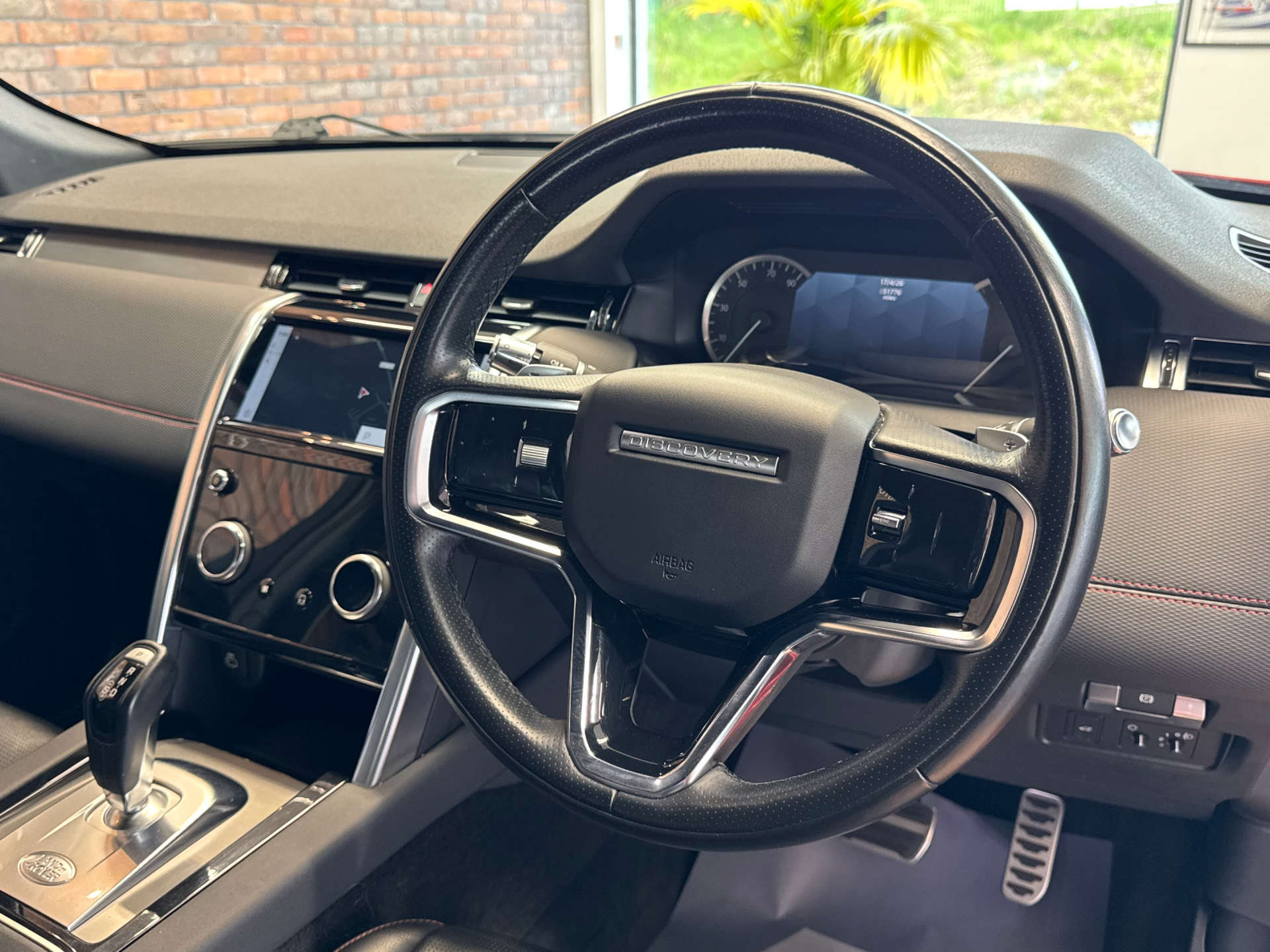 LAND ROVER DISCOVERY SPORT 2.0 Discovery Sport R-Dynamic S+ MHEV Auto 4WD 5dr #46