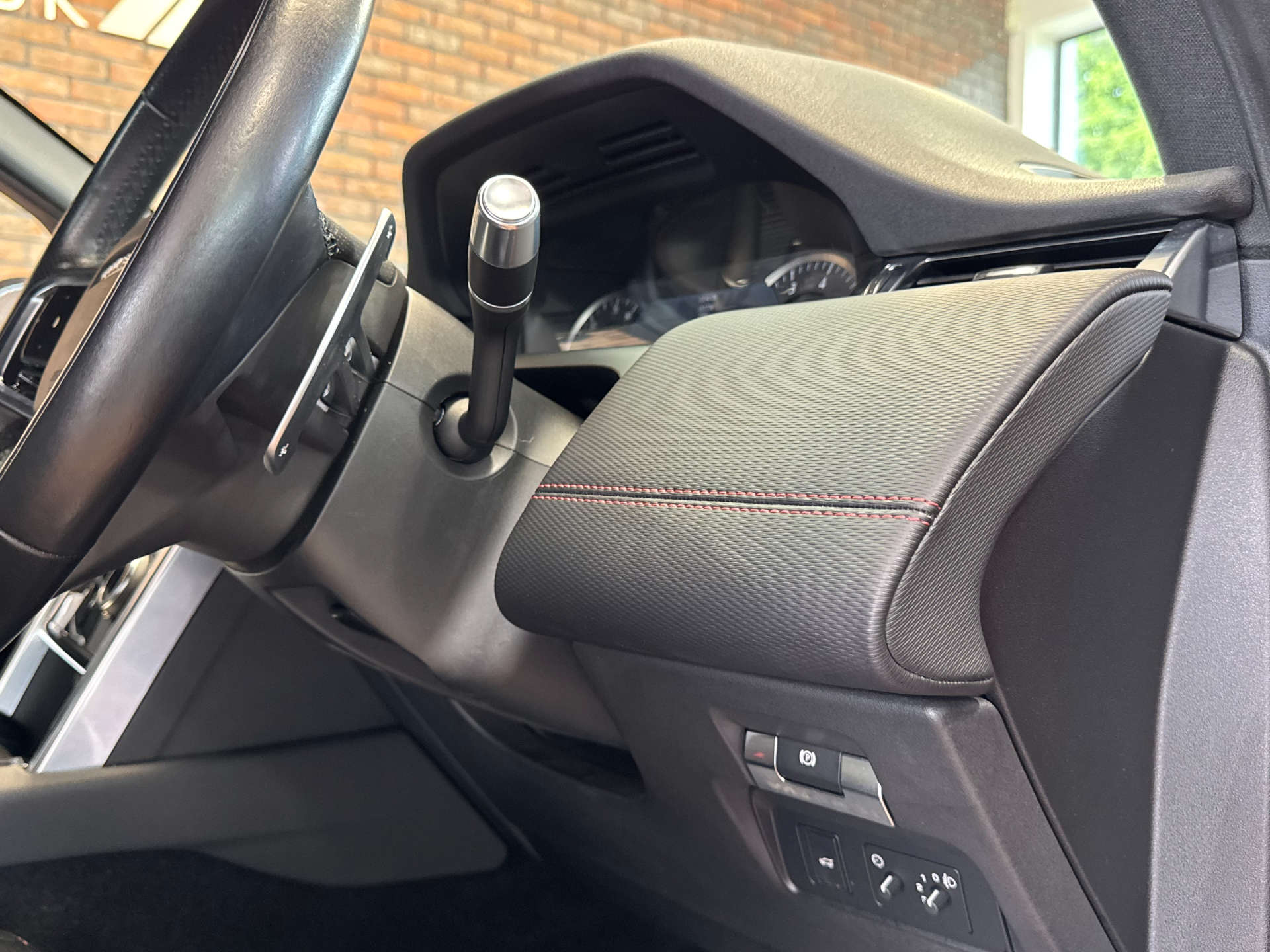 LAND ROVER DISCOVERY SPORT 2.0 Discovery Sport R-Dynamic S+ MHEV Auto 4WD 5dr #47