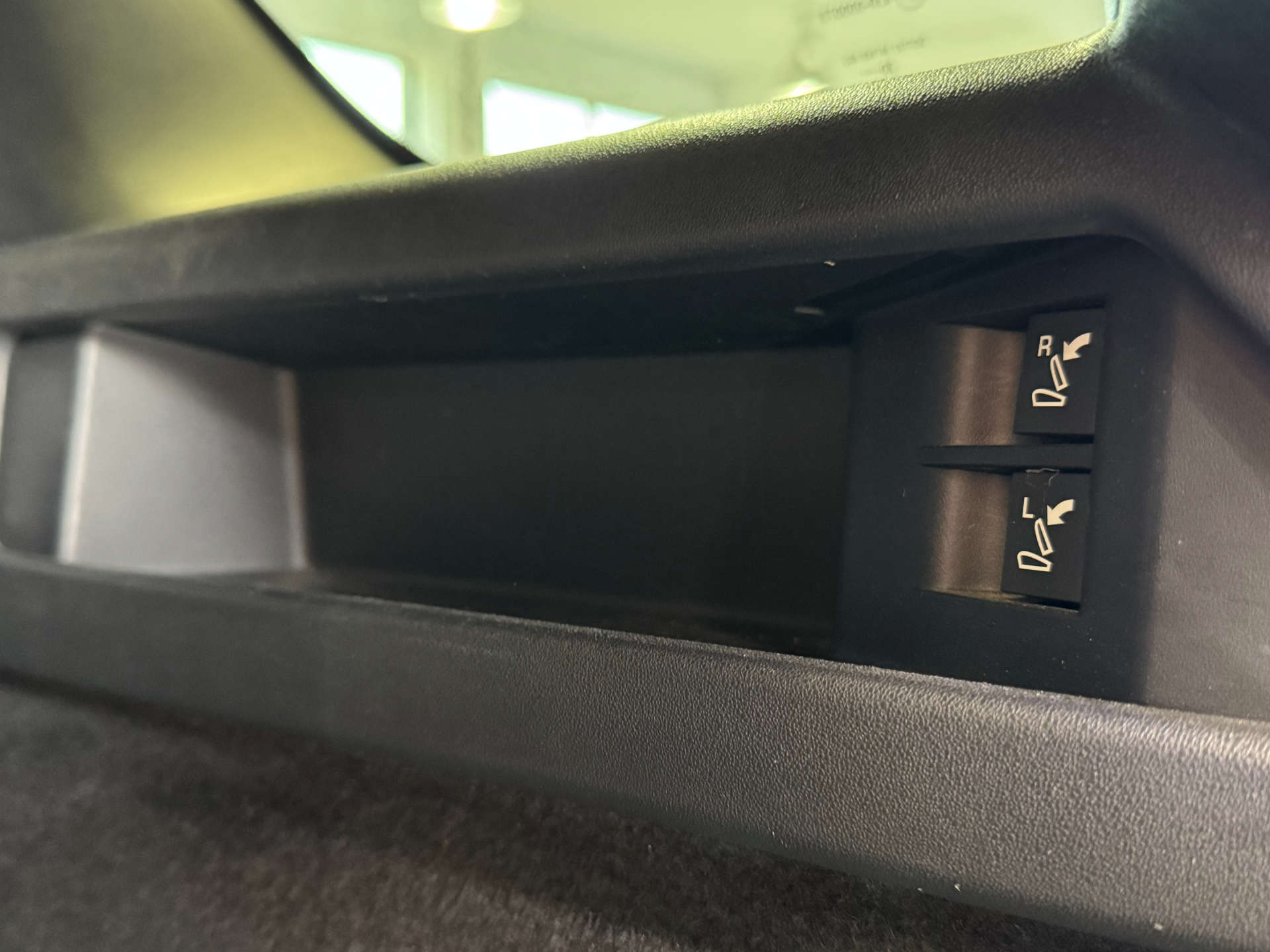 LAND ROVER DISCOVERY SPORT 2.0 Discovery Sport R-Dynamic S+ MHEV Auto 4WD 5dr #50