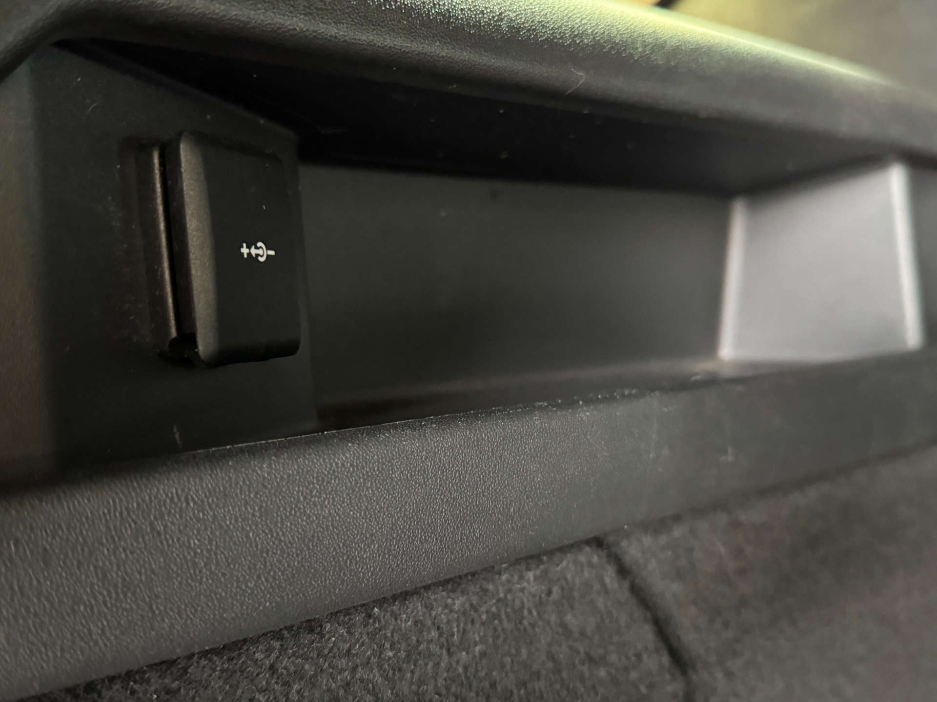 LAND ROVER DISCOVERY SPORT 2.0 Discovery Sport R-Dynamic S+ MHEV Auto 4WD 5dr #51