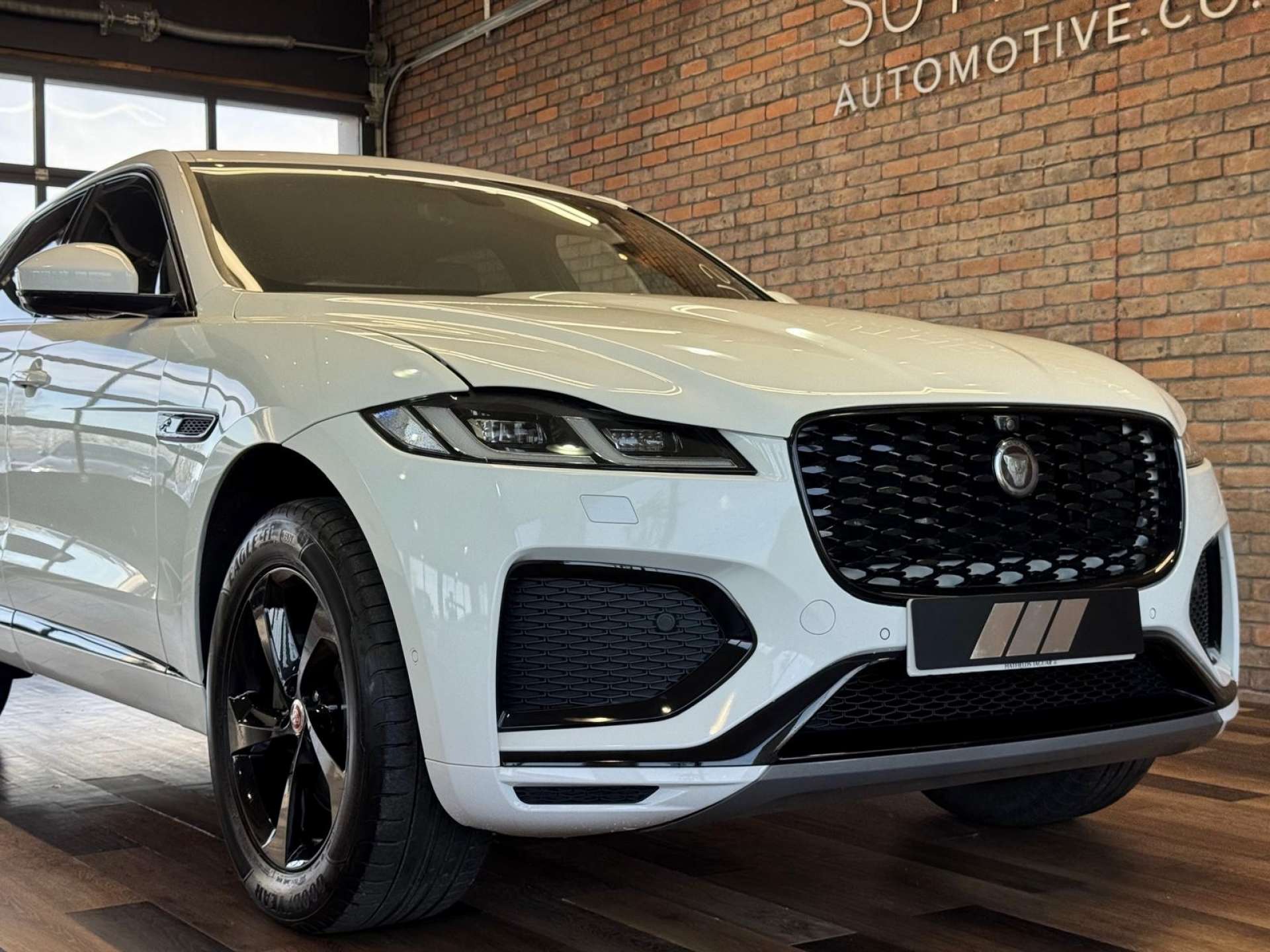 2021 Jaguar F-Pace thumbnail 8