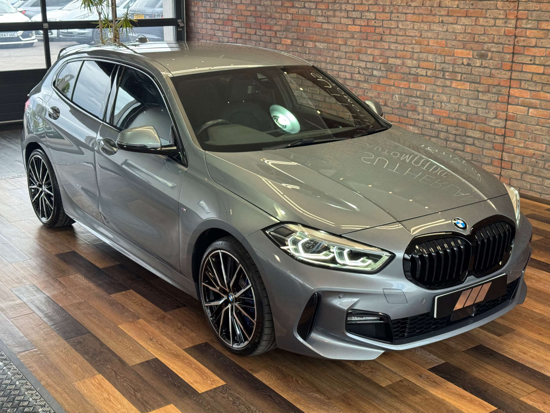 BMW 1 SERIES 1.5 118I M Sport Auto 5dr #5