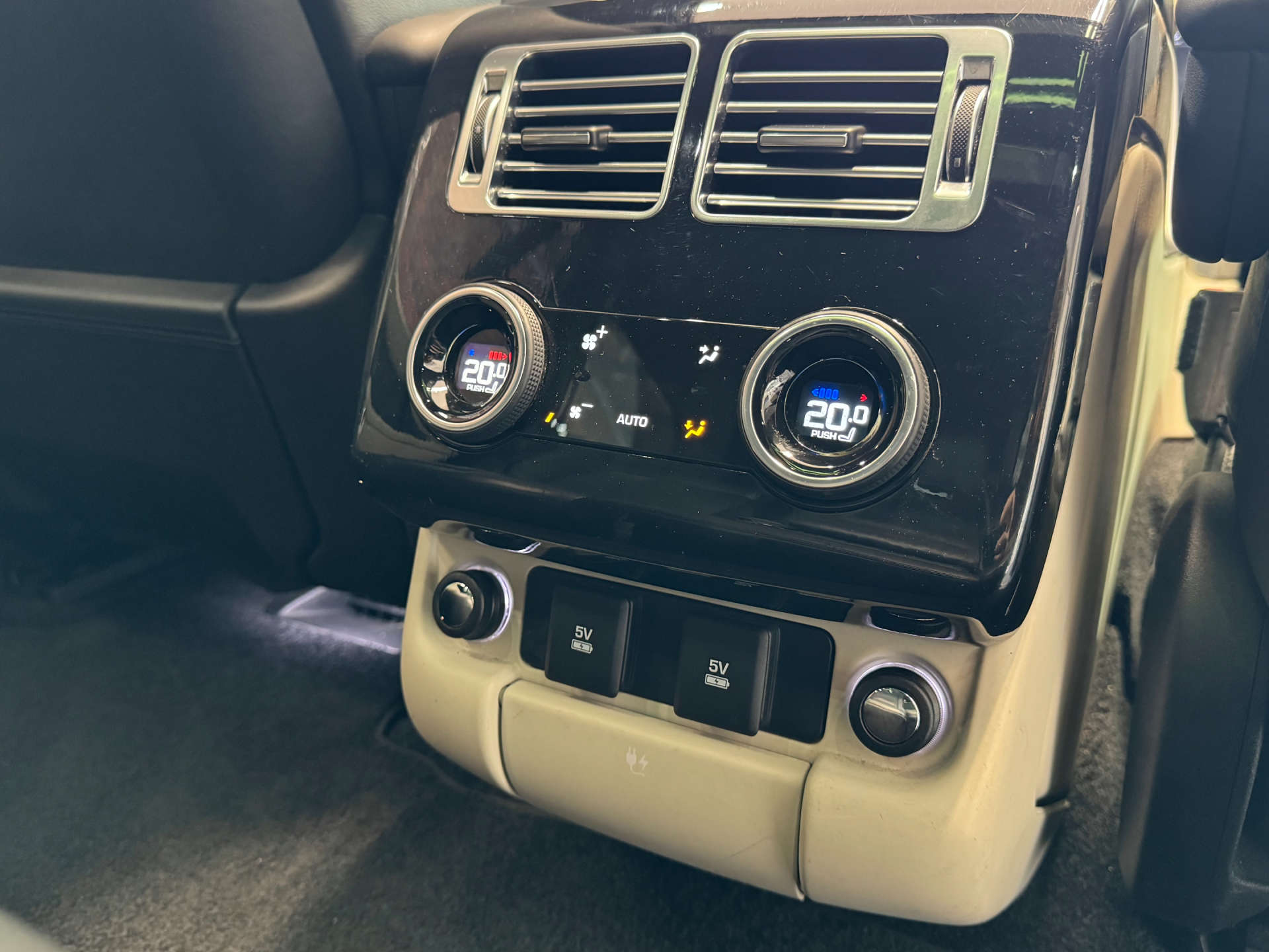 LAND ROVER RANGE ROVER 3.0 Range Rover Vogue SE TDV6 Auto 4WD 5dr #32