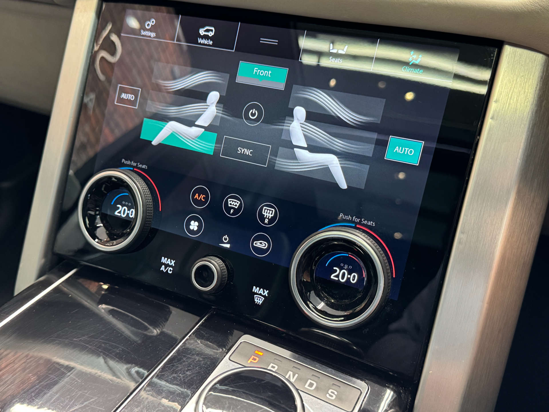 LAND ROVER RANGE ROVER 3.0 Range Rover Vogue SE TDV6 Auto 4WD 5dr #50