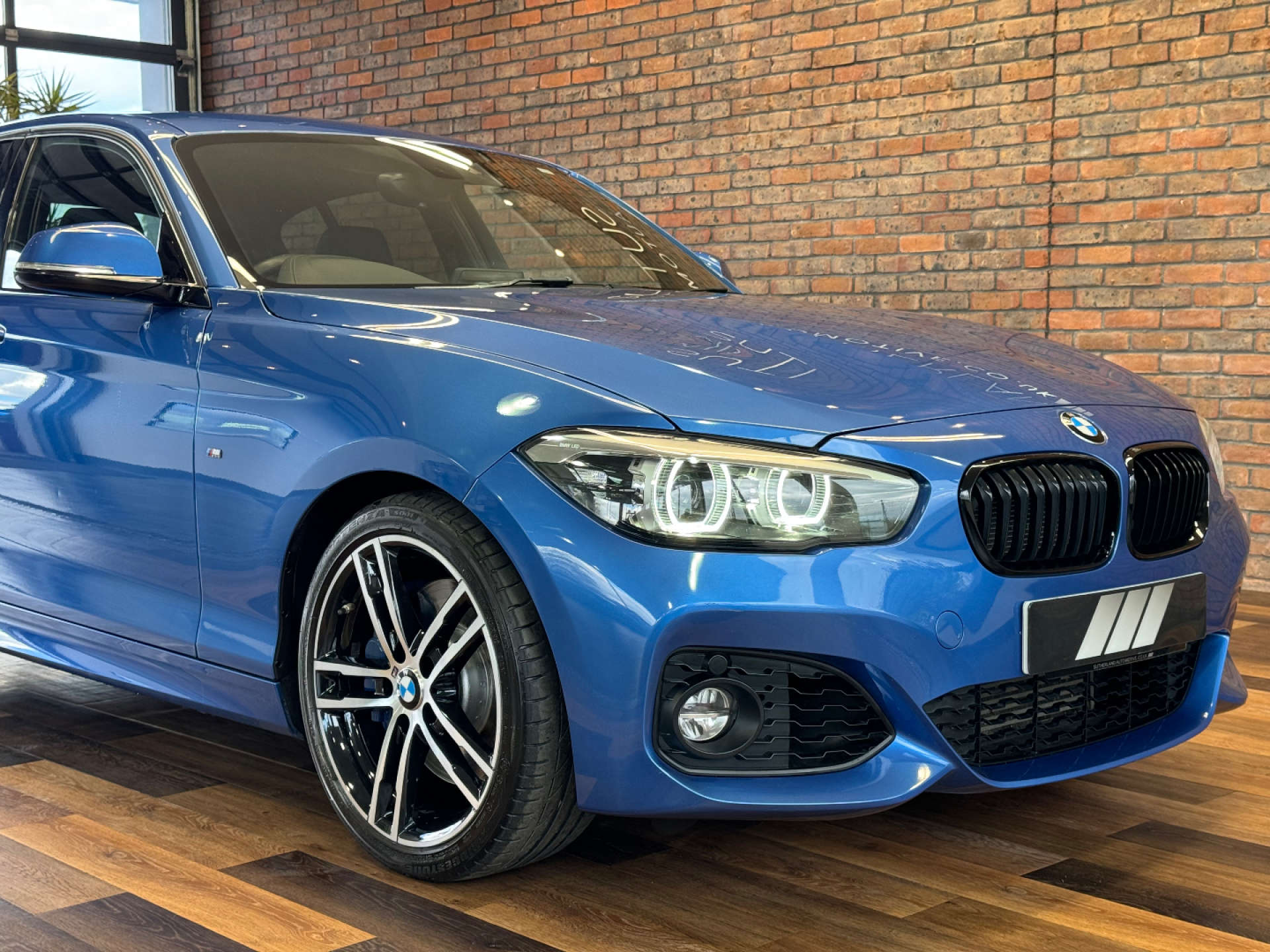 BMW 1 SERIES 1.5 118i M Sport Shadow Edition Auto 5dr #13