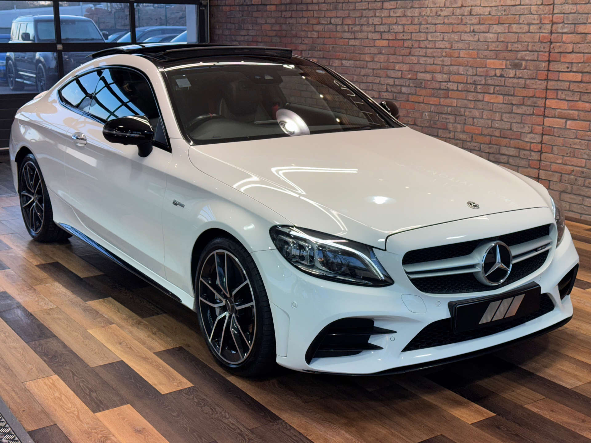 MERCEDES-BENZ C-CLASS 3.0 AMG C 43 Night Edition Premium+ 4Matic Auto 4WD 2dr #4