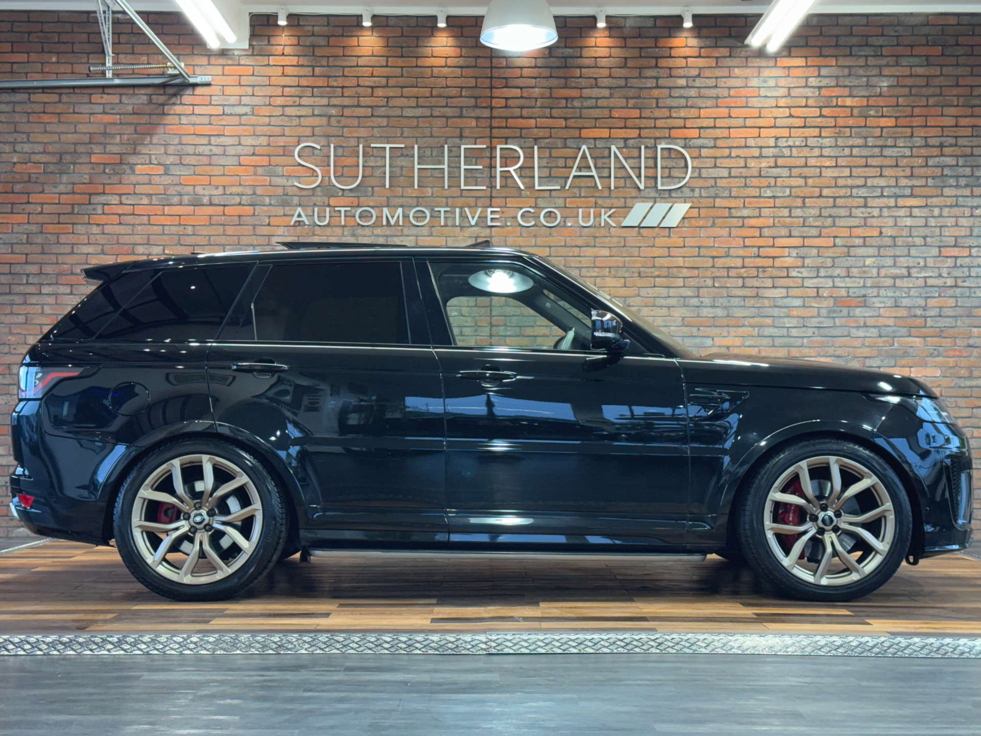 LAND ROVER RANGE ROVER SPORT 5.0 Range Rover Sport SVR S/C Auto 4WD 5dr #2