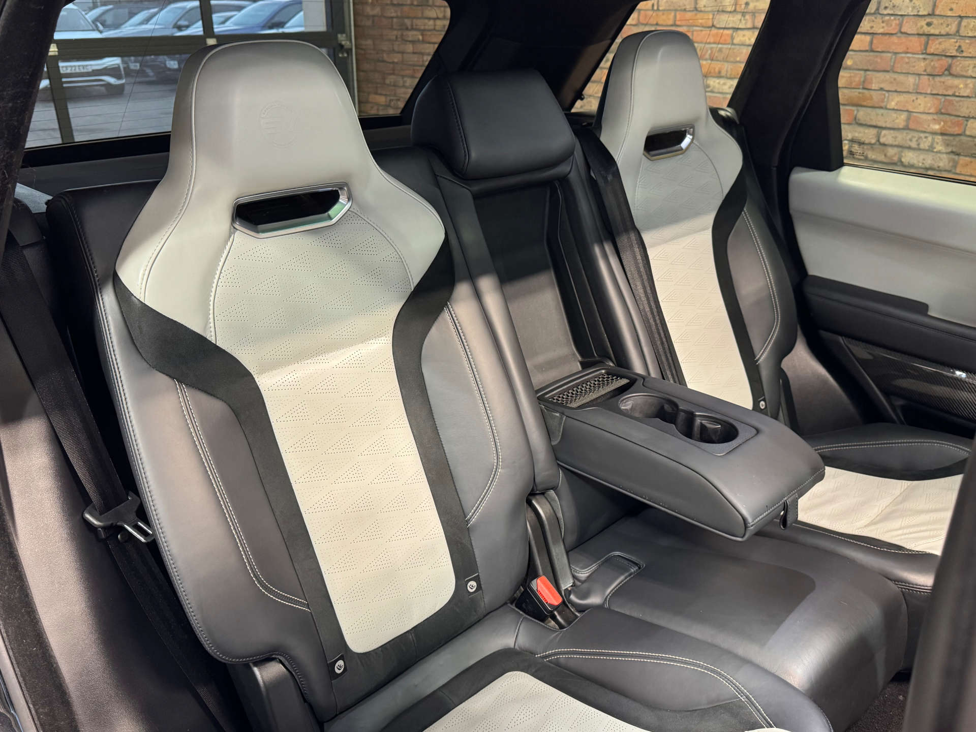 LAND ROVER RANGE ROVER SPORT 5.0 Range Rover Sport SVR S/C Auto 4WD 5dr #21