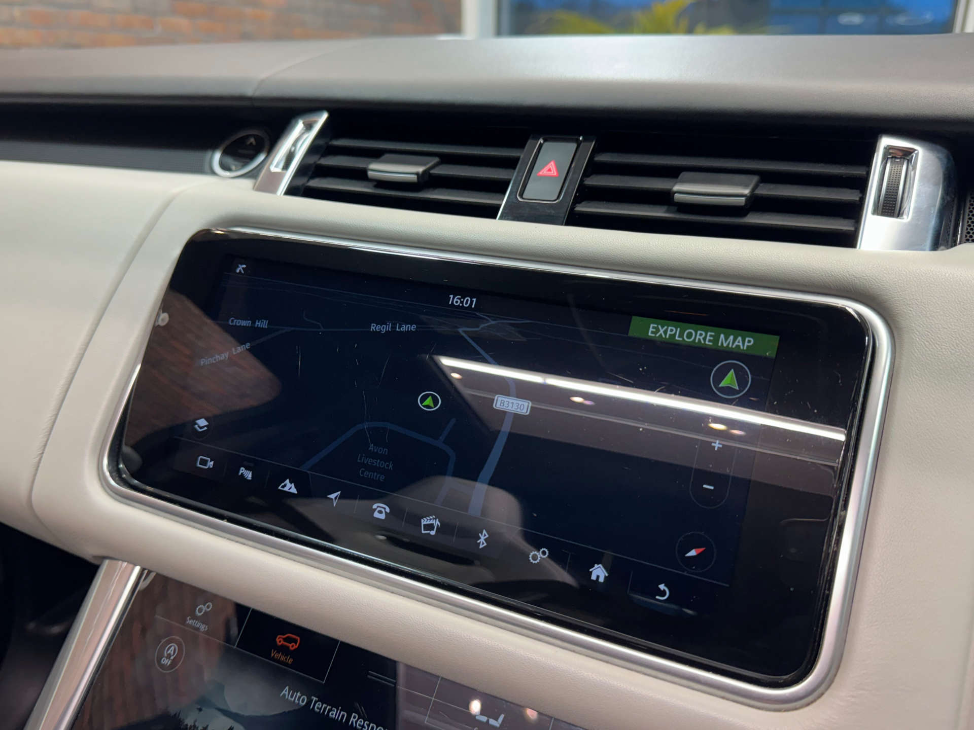 LAND ROVER RANGE ROVER SPORT 5.0 Range Rover Sport SVR S/C Auto 4WD 5dr #31