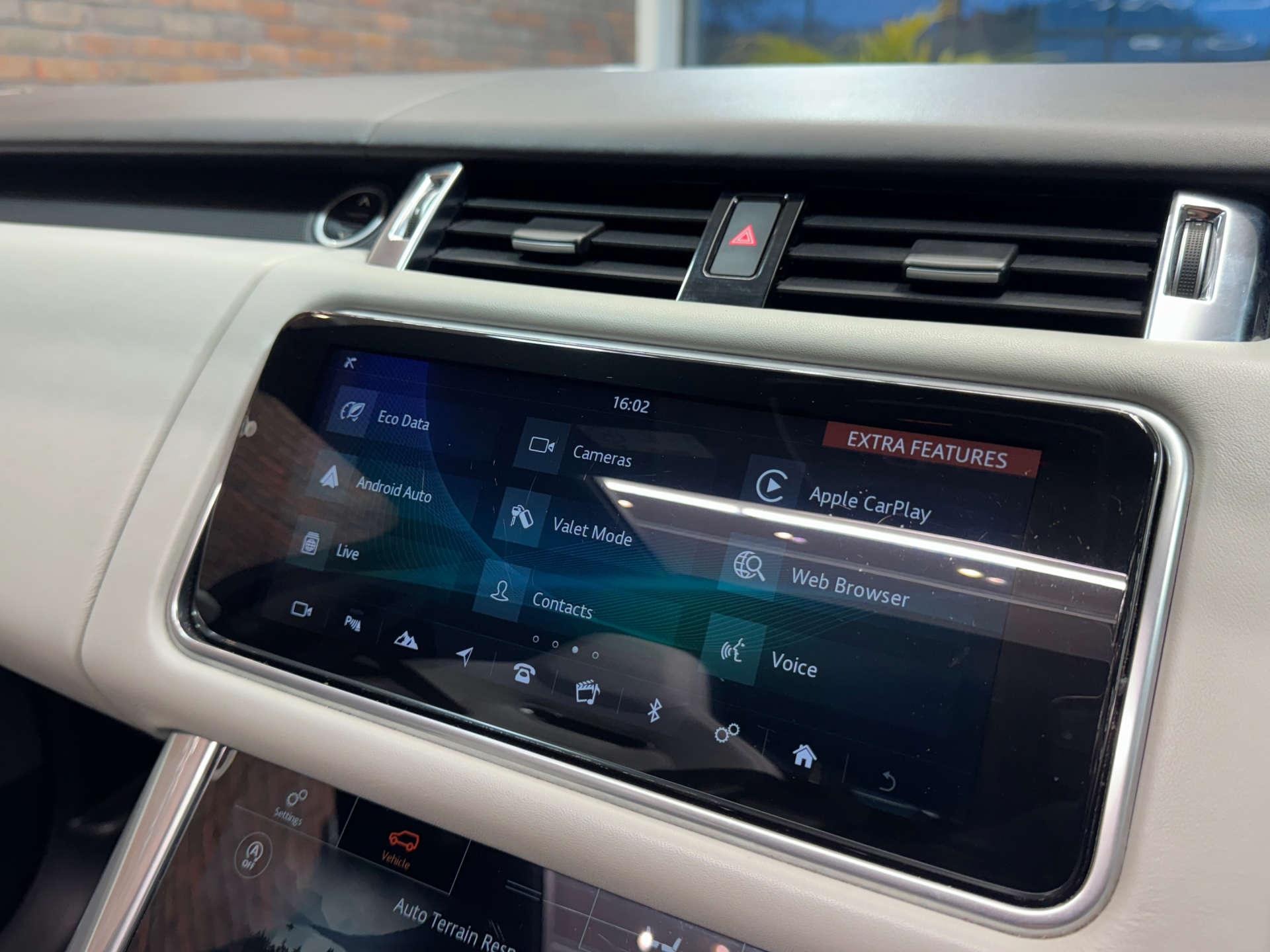 LAND ROVER RANGE ROVER SPORT 5.0 Range Rover Sport SVR S/C Auto 4WD 5dr #35