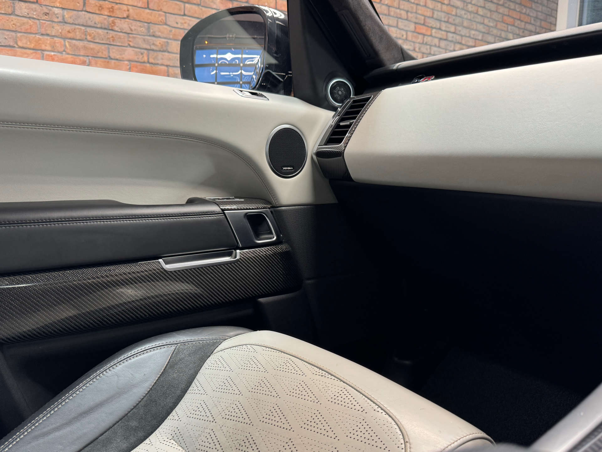 LAND ROVER RANGE ROVER SPORT 5.0 Range Rover Sport SVR S/C Auto 4WD 5dr #45