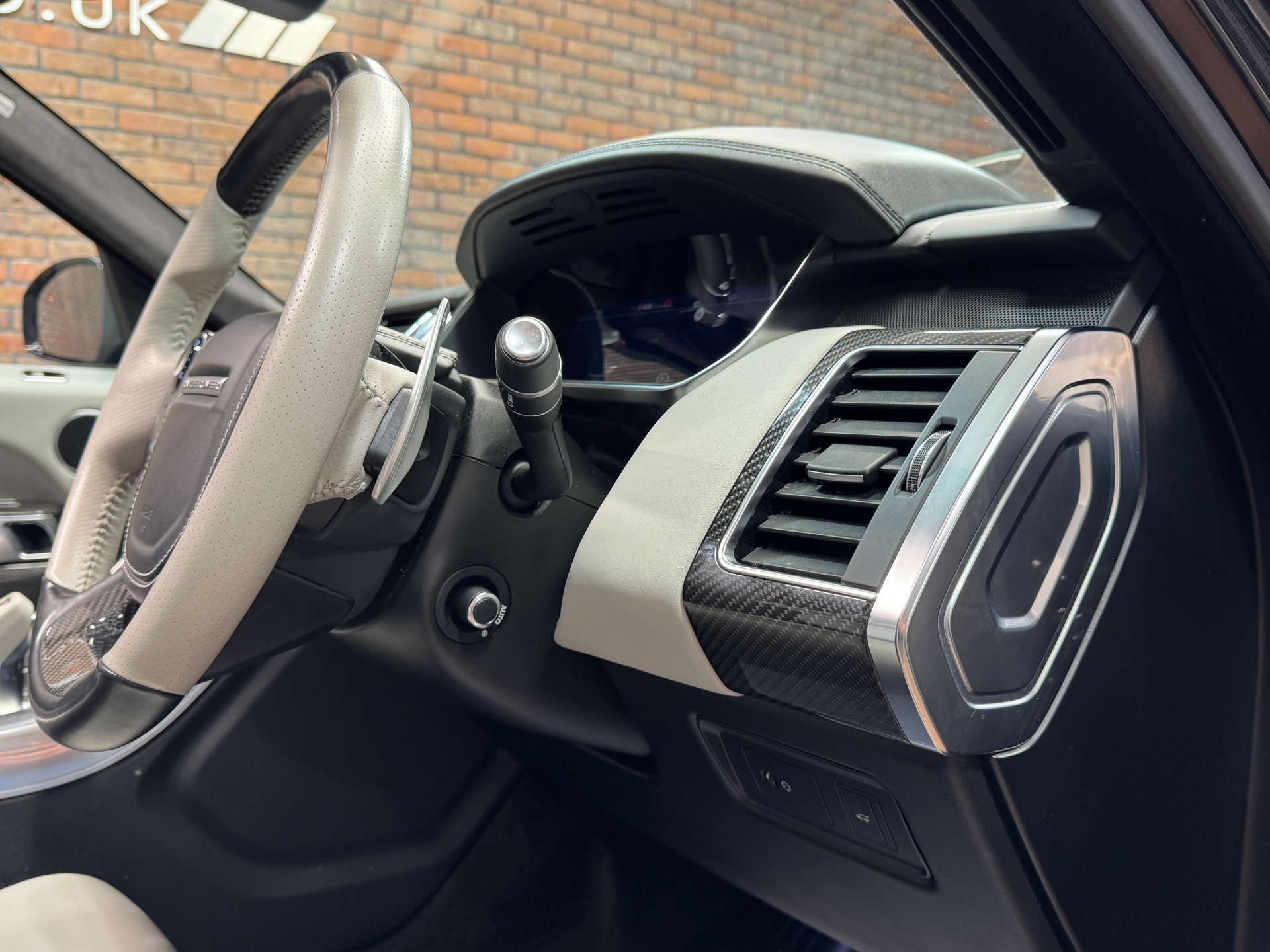 LAND ROVER RANGE ROVER SPORT 5.0 Range Rover Sport SVR S/C Auto 4WD 5dr #57